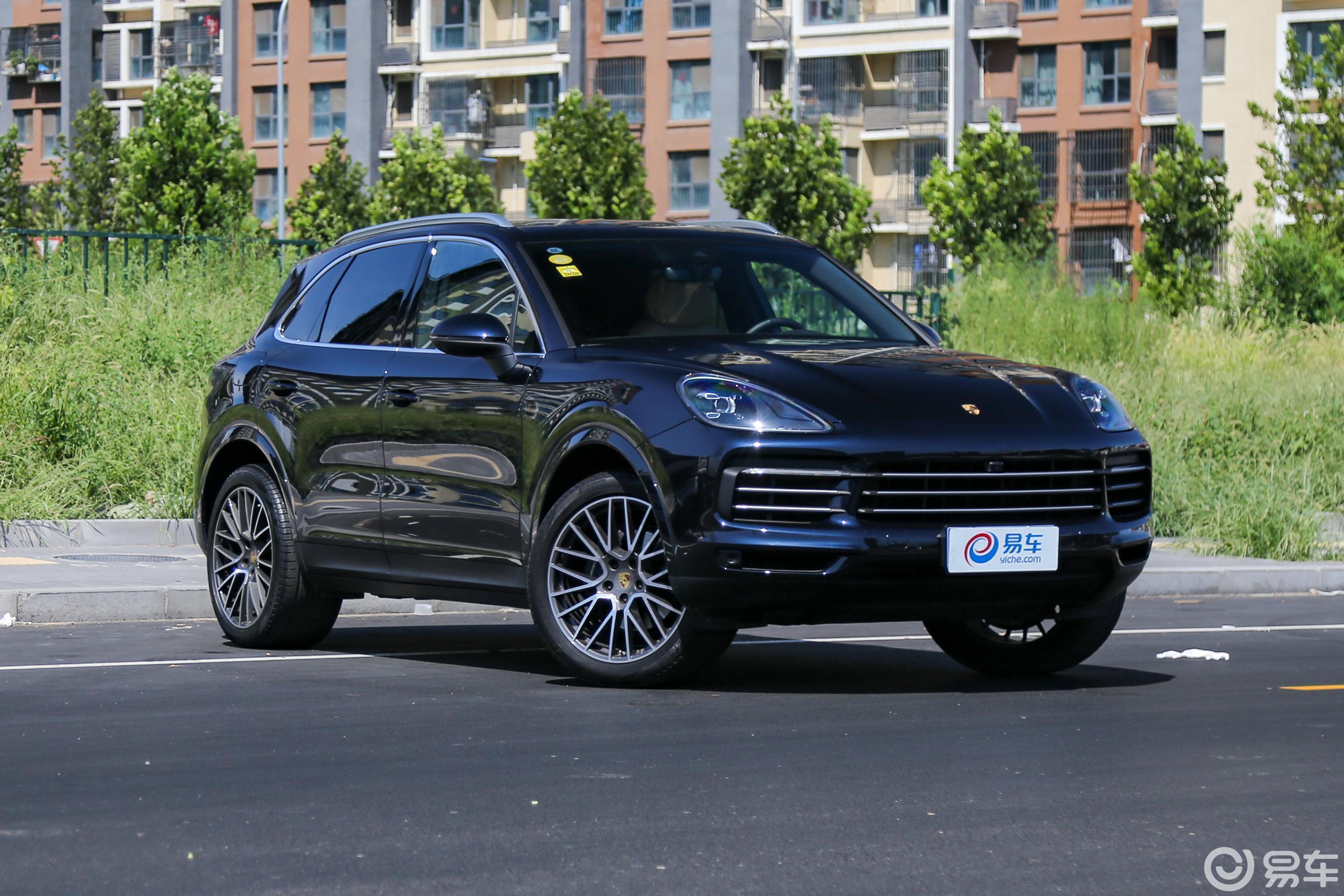 【cayenne2018款cayenne侧前45度车头向右水平汽车图片