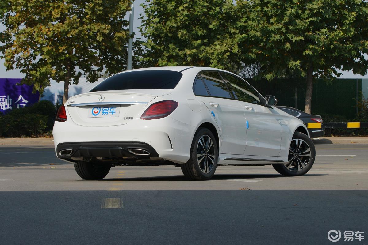 【奔驰c级2019款c 260 运动版侧后45度车头向右水平汽车图片-汽车图片