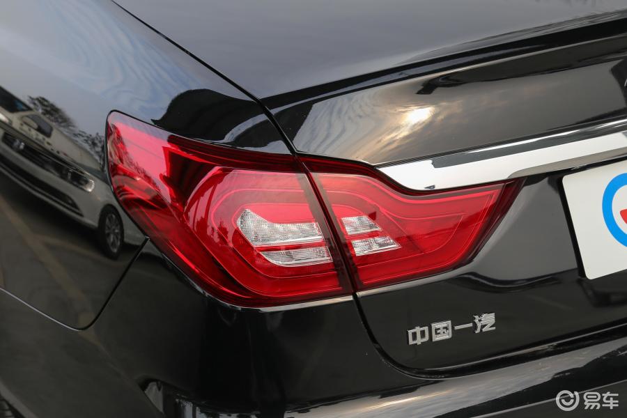 【红旗h72018款35t 60周年纪念版尾灯侧45度俯拍汽车图片-汽车图片