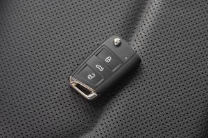 【探岳330tsi 双离合 两驱 尊贵型 国v 图片-汽车图片大全】-易车