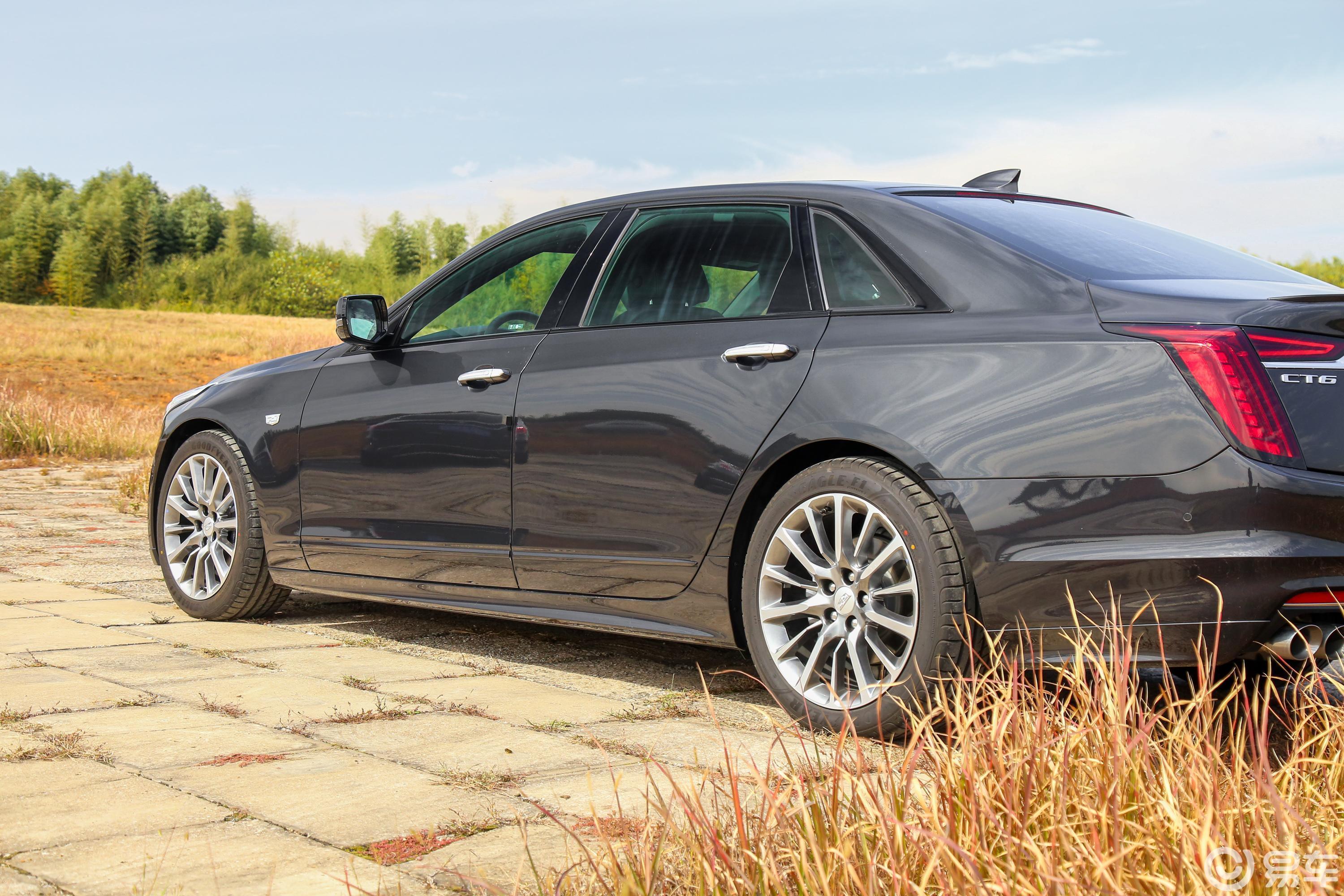 【凯迪拉克ct62019款28t 两驱 领先运动版外观汽车图片-汽车图片大全