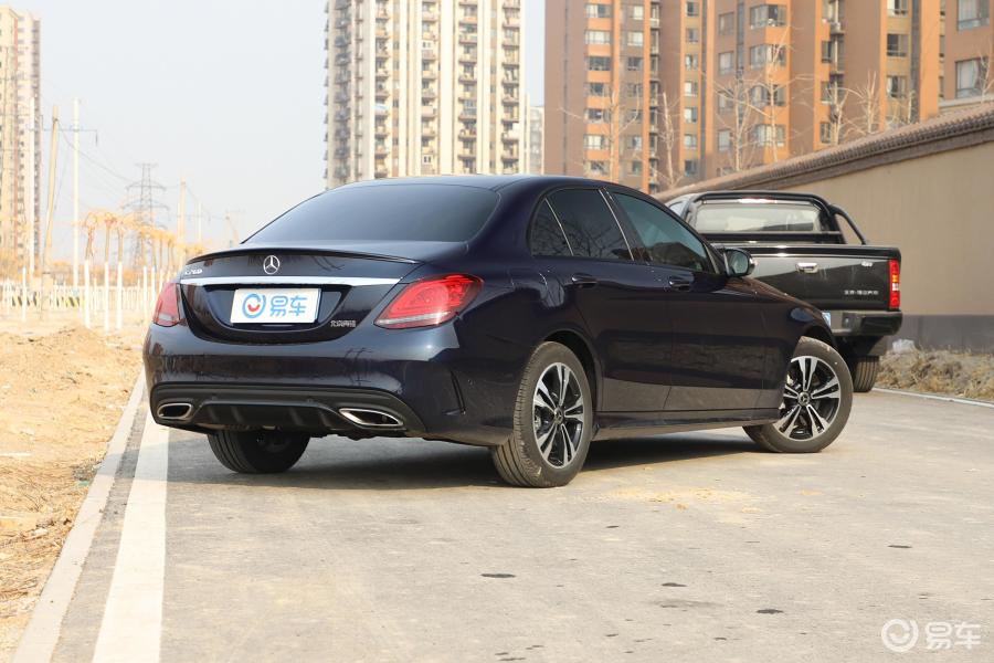 【奔驰c级2019款c 260 运动版侧后45度车头向右水平汽车图片-汽车图片