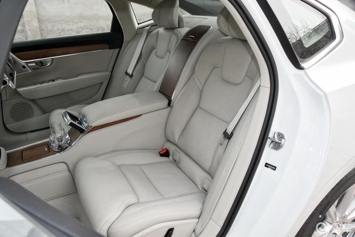 【沃尔沃s90 插电混动2018款t8 荣誉版 3座 国Ⅴ后排座椅汽车图片