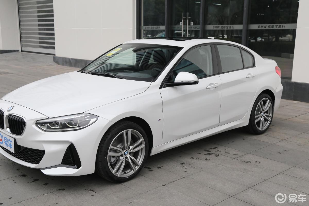 【宝马1系2019款120i 领先版m运动套装外观汽车图片-汽车图片大全】