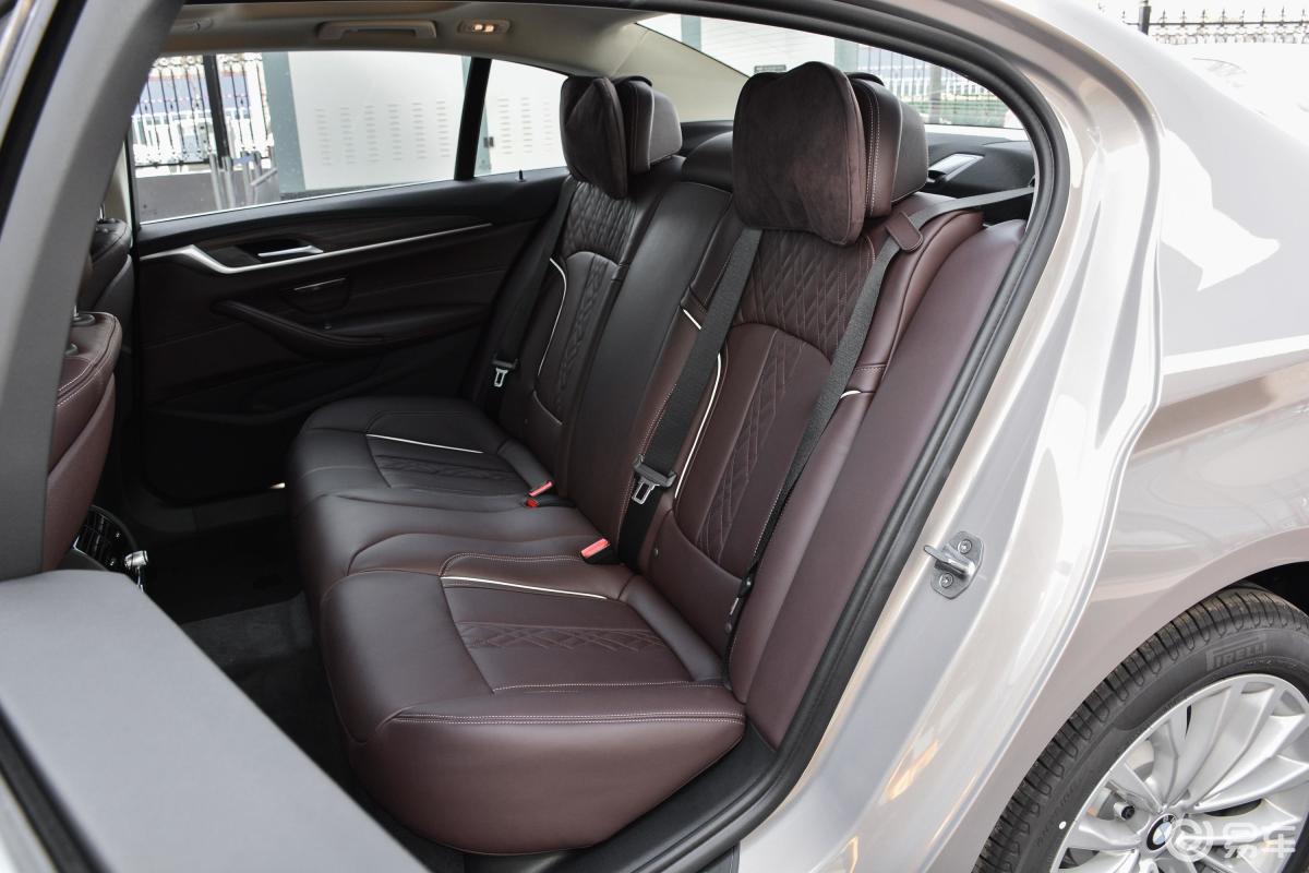 【宝马5系2019款530li 领先版 豪华套装后排座椅汽车图片-汽车图片