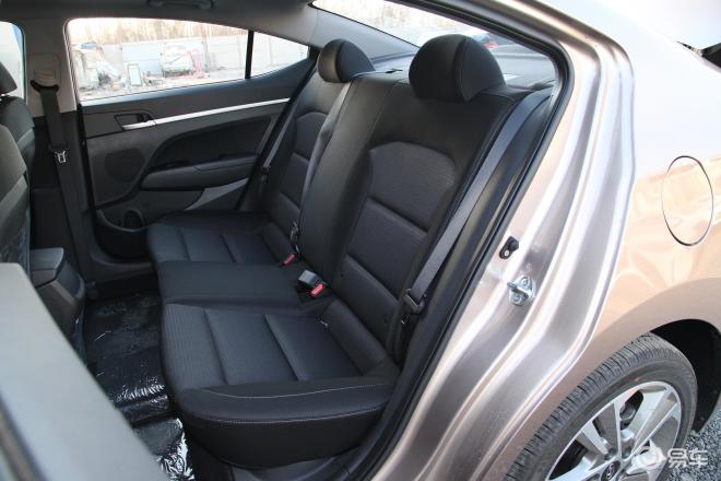 领动成交价758万起外观靓配置丰富