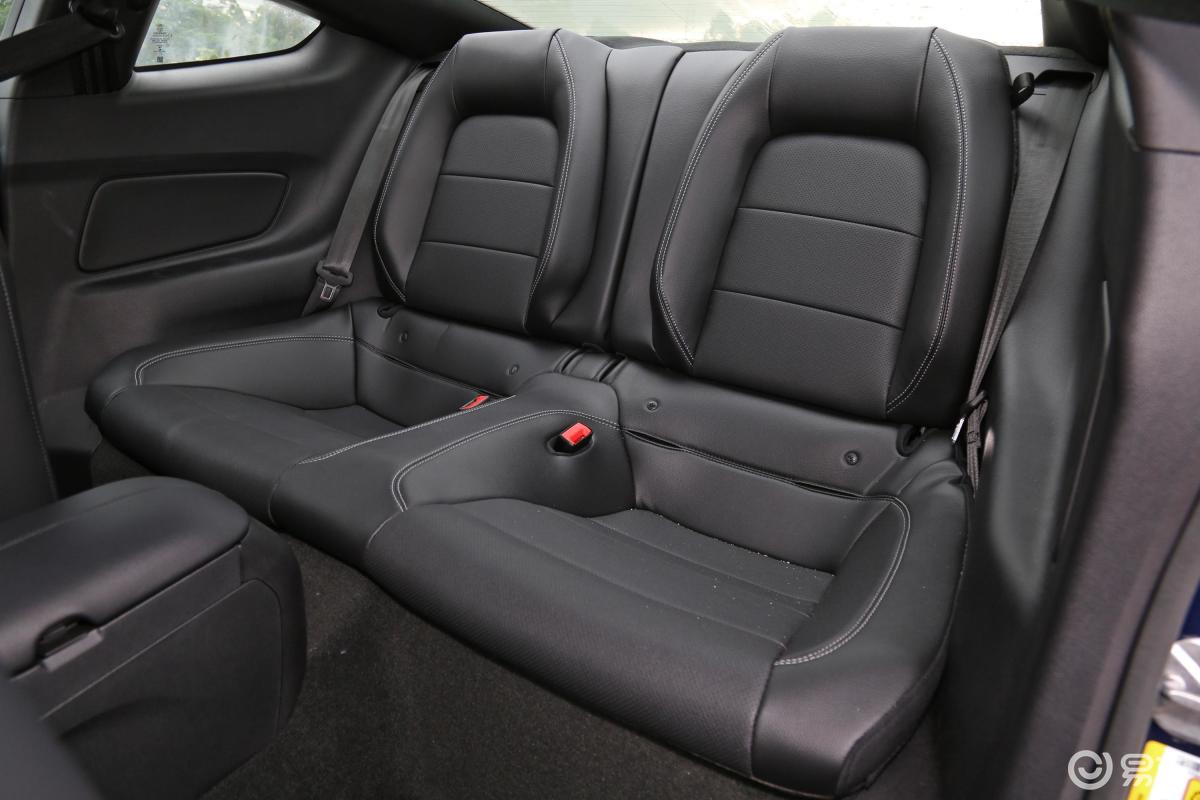 【mustang2019款2.3l ecoboost后排座椅汽车图片-汽车图片大全】-易车