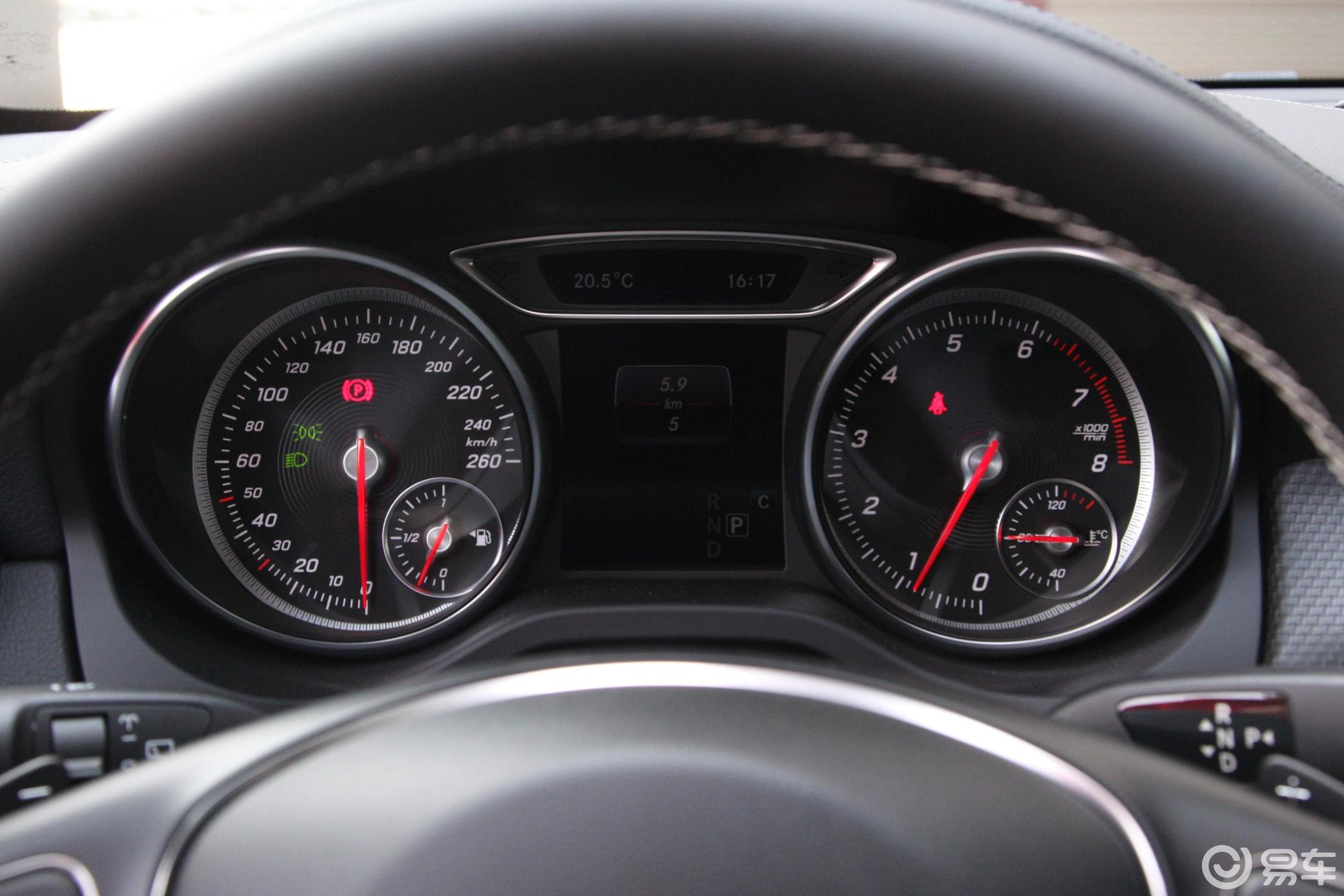 【奔驰gla2019款gla 220 4matic 运动版仪表盘汽车图片-汽车图片大全