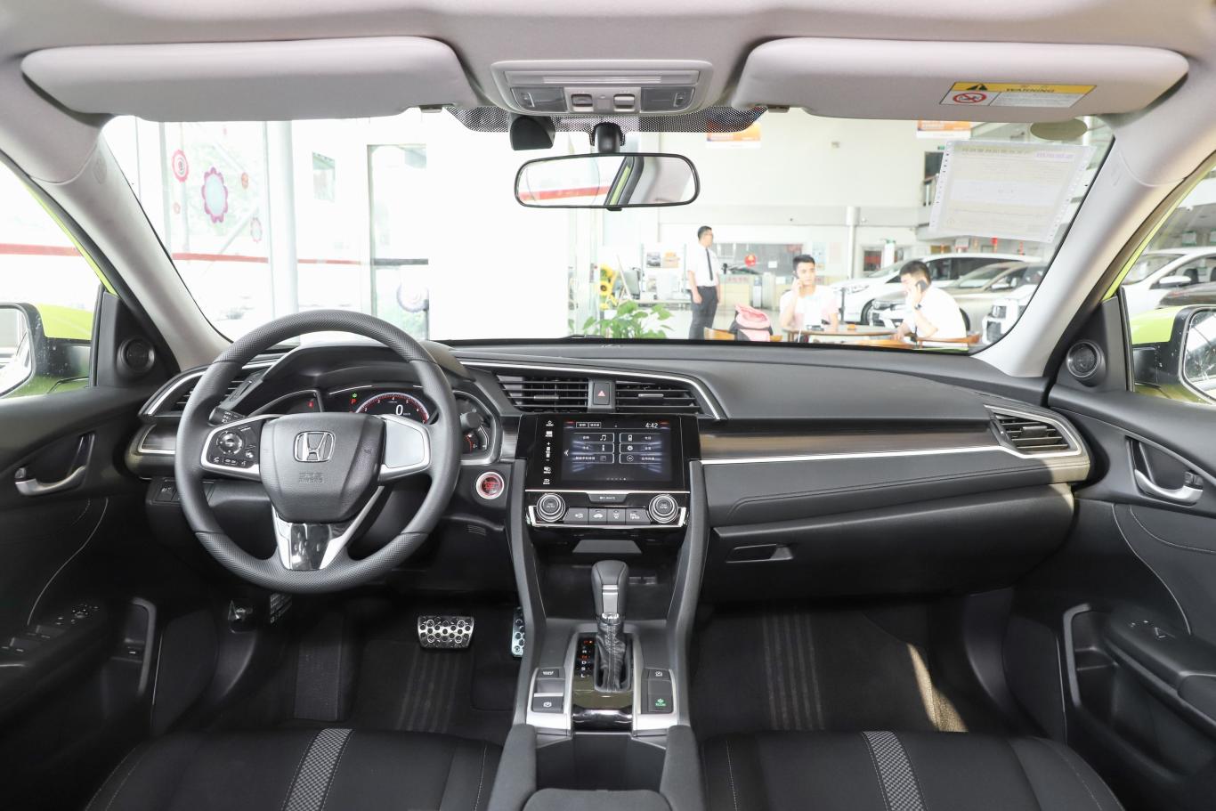 思域220turbo cvt 燃动版 国v内饰全景正拍