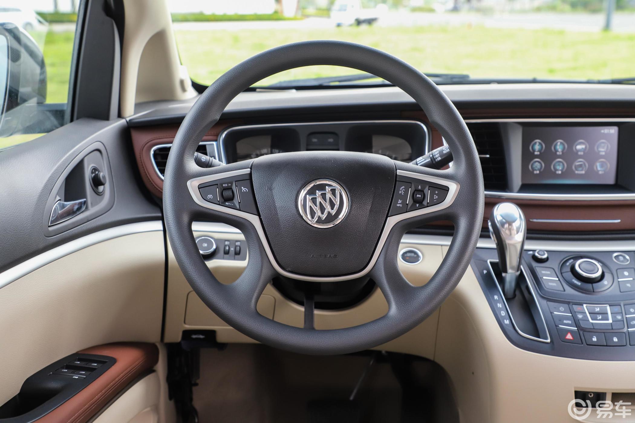 【别克gl82018款28t 舒适版 国vi方向盘汽车图片-汽车图片大全】-易车