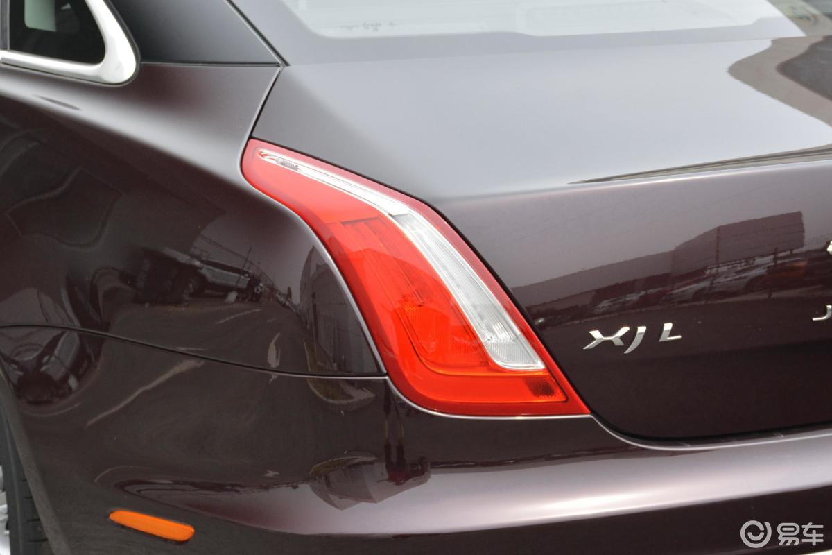 【捷豹xj款尾灯侧45度俯拍汽车图片-汽车图片大全】-易车