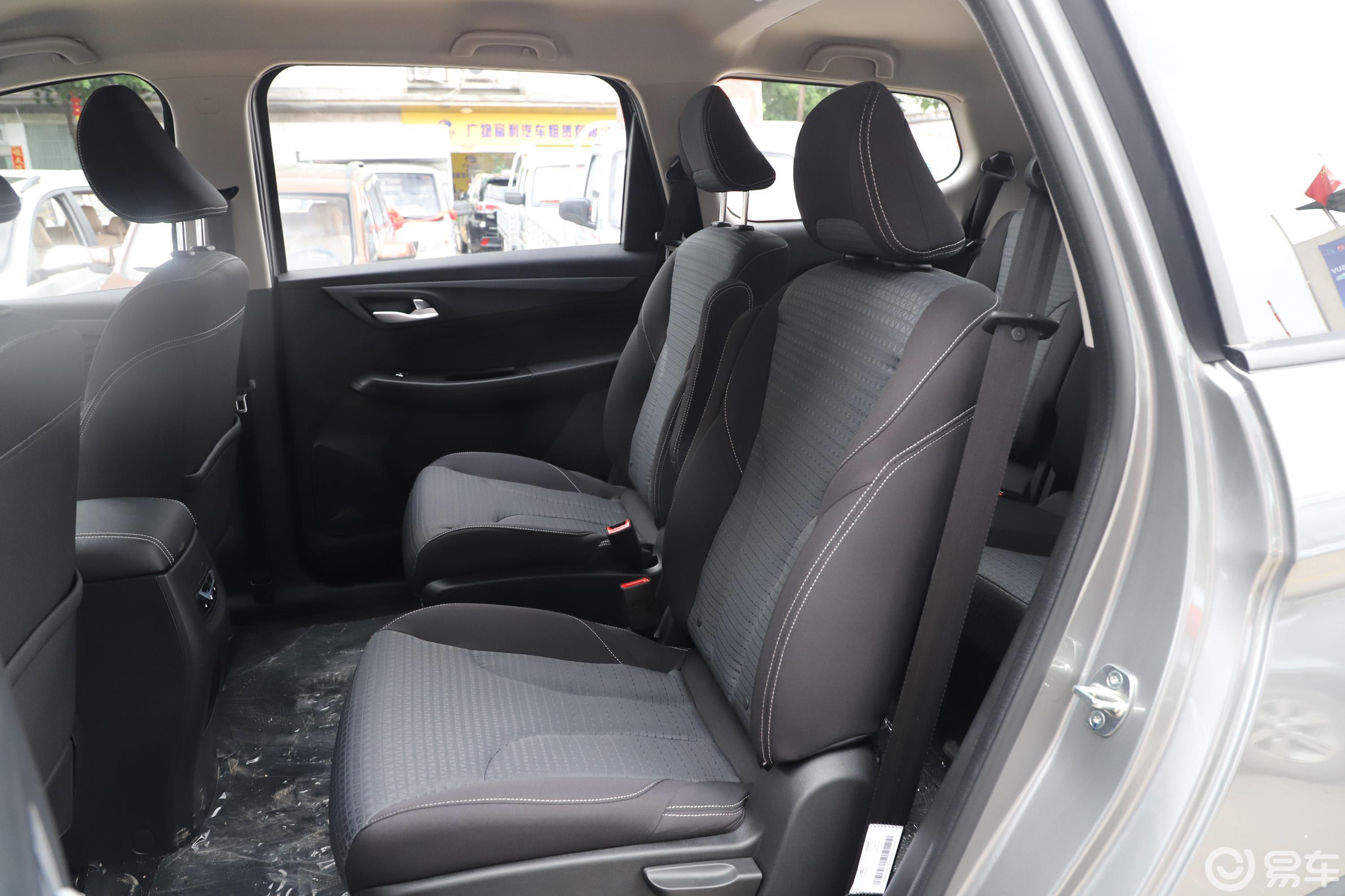 【宝骏7302019款1.