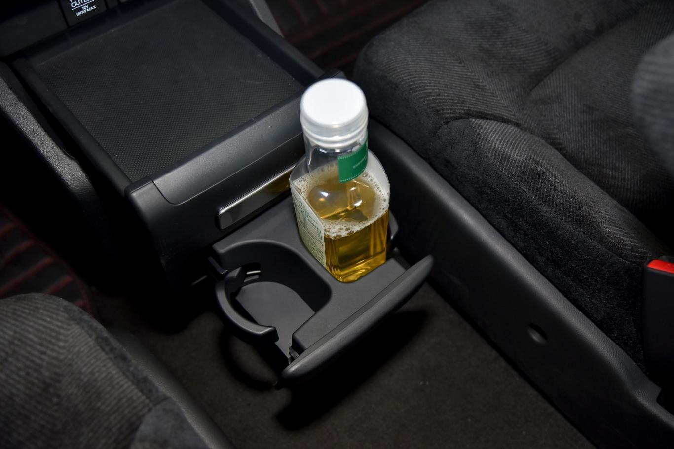 4l cvt 舒适版前排杯架图片-汽车图片大全】-易车