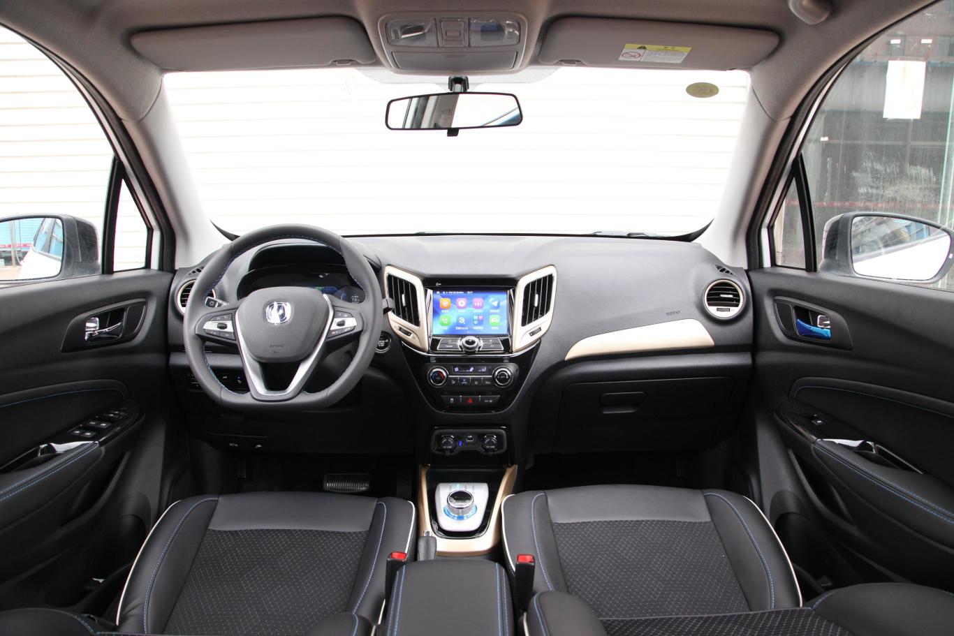长安cs15 ev400i内饰全景正拍