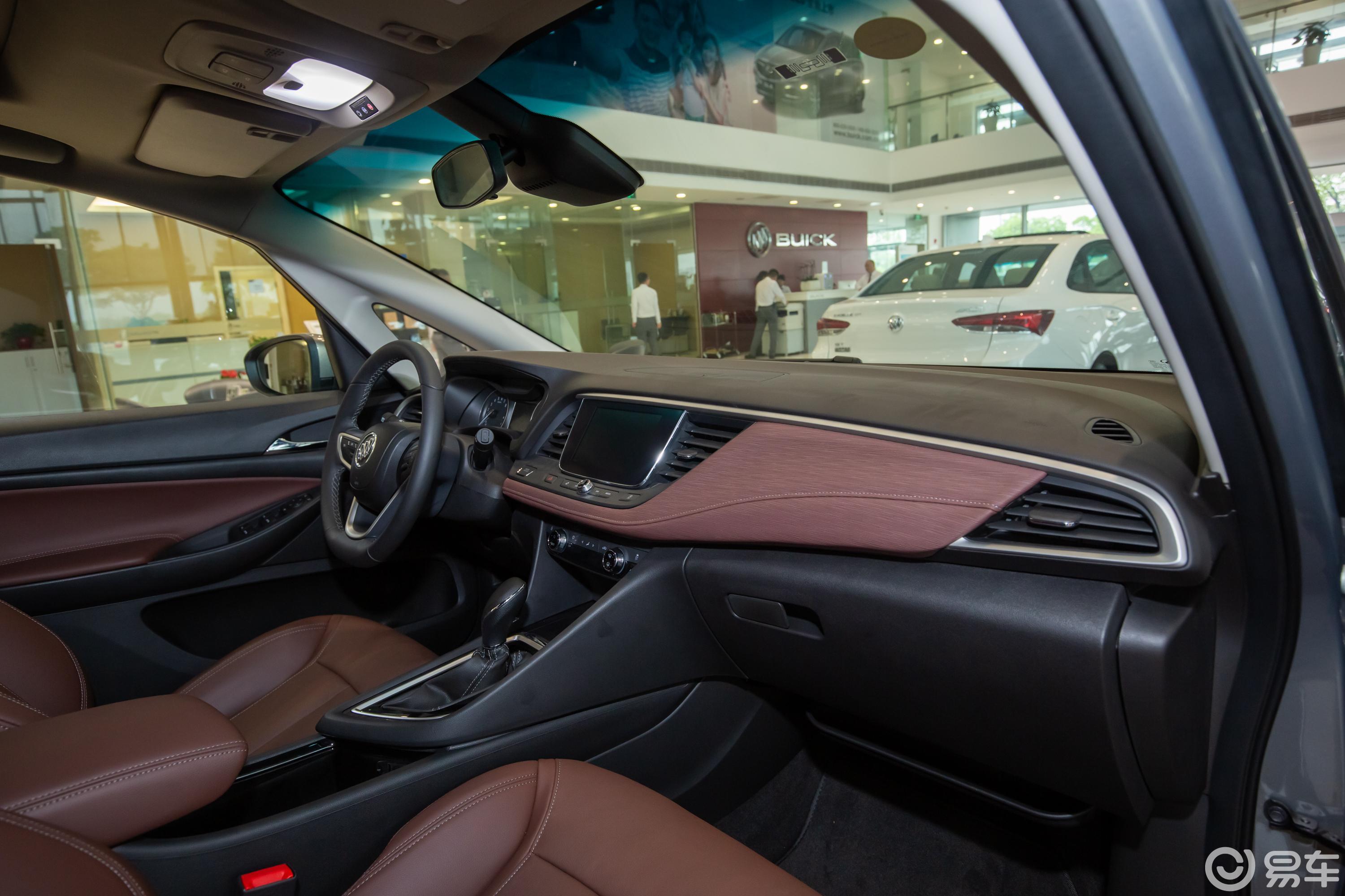 【别克gl62019款18t 互联豪华版 6座 国vi内饰全景副驾驶员方向汽车