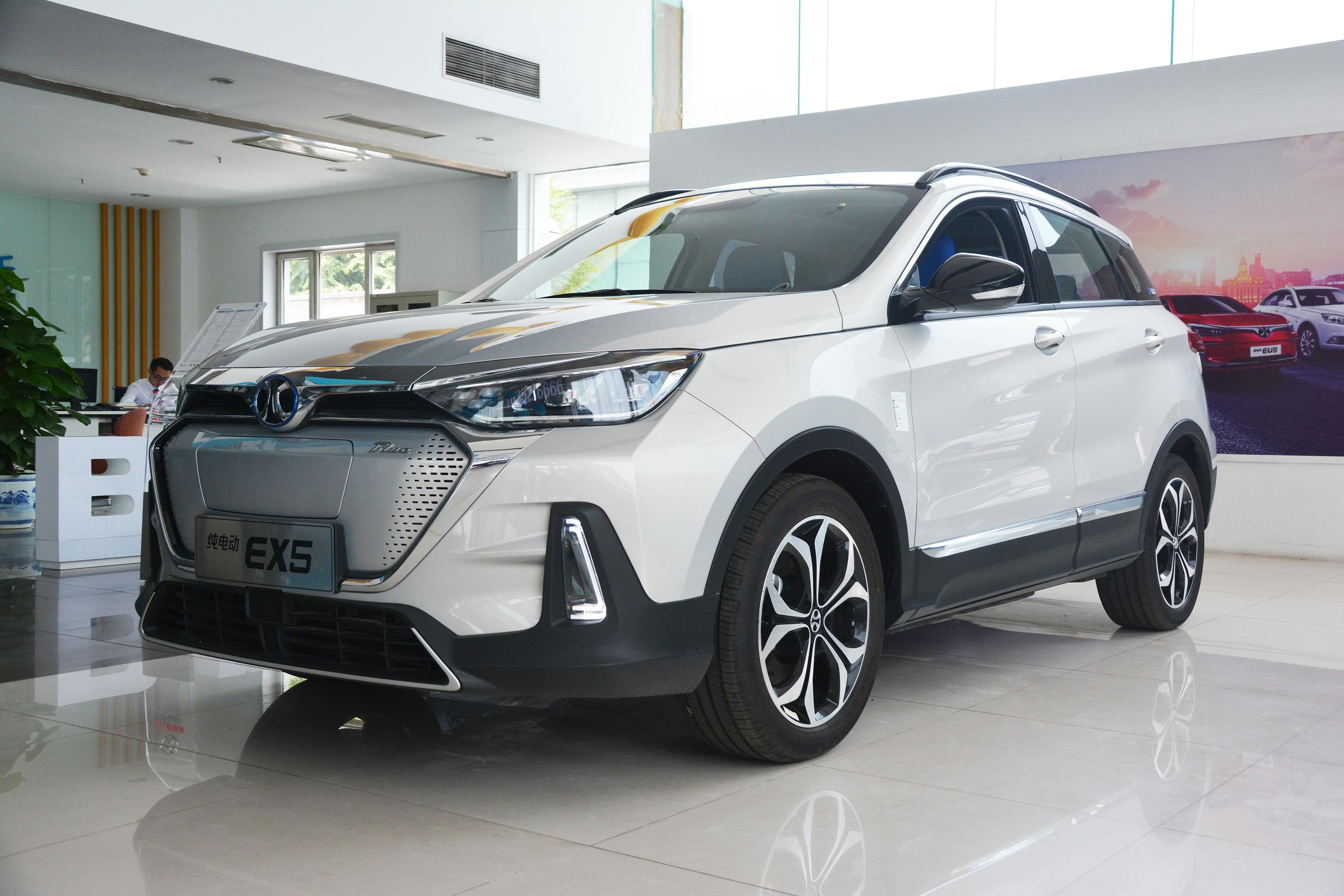 北京ex5 悦风版汽车报价_图片_参数配置】-易车_高碑店凯翔风北汽