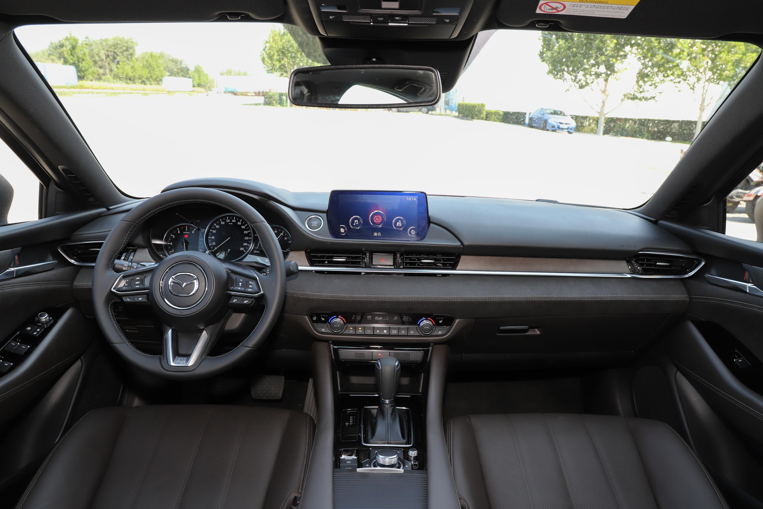 2020款 阿特兹 2.5l 蓝天至尊版内饰