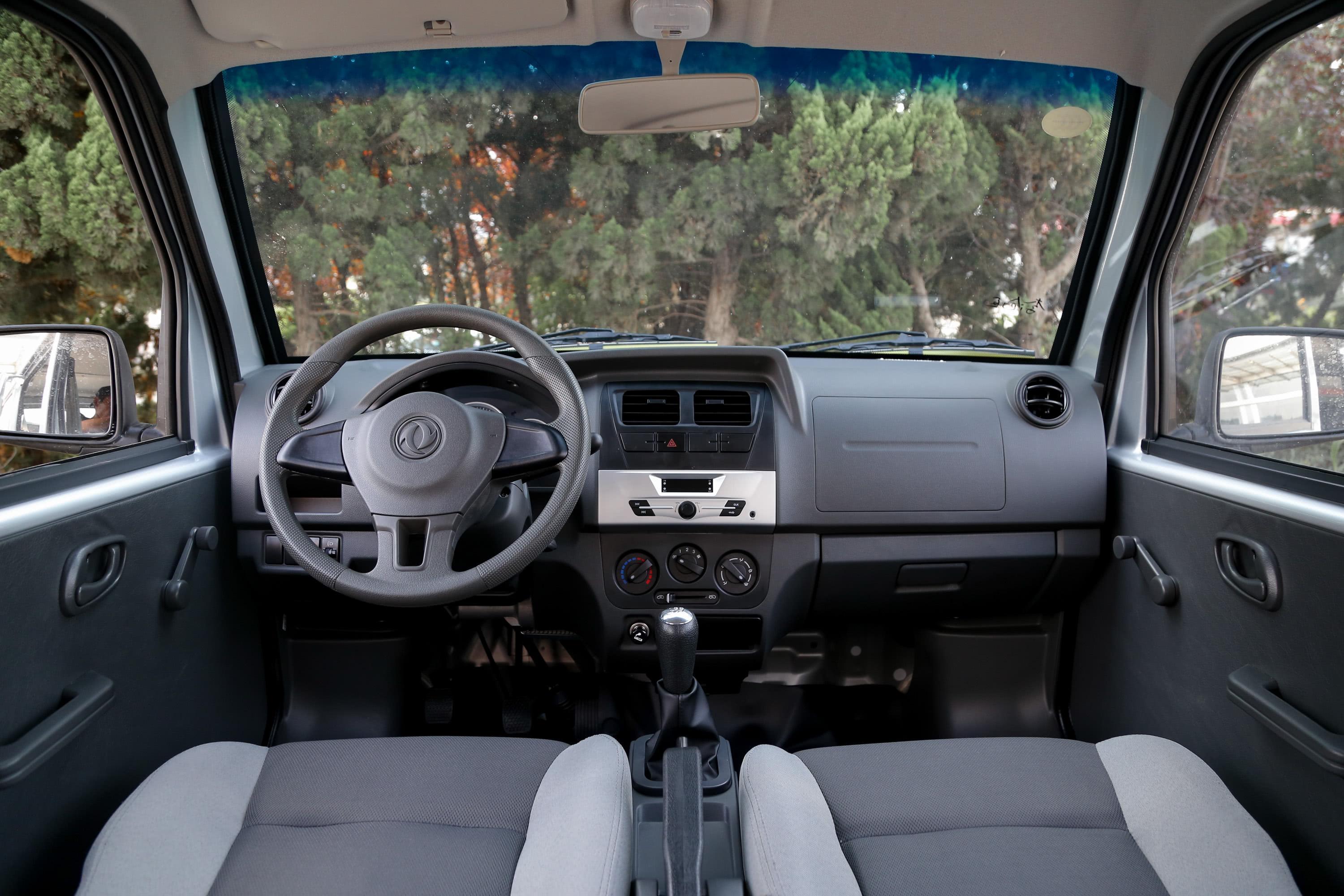 2019款 东风小康k07s 1.2l 手动 实用型 国vi内饰