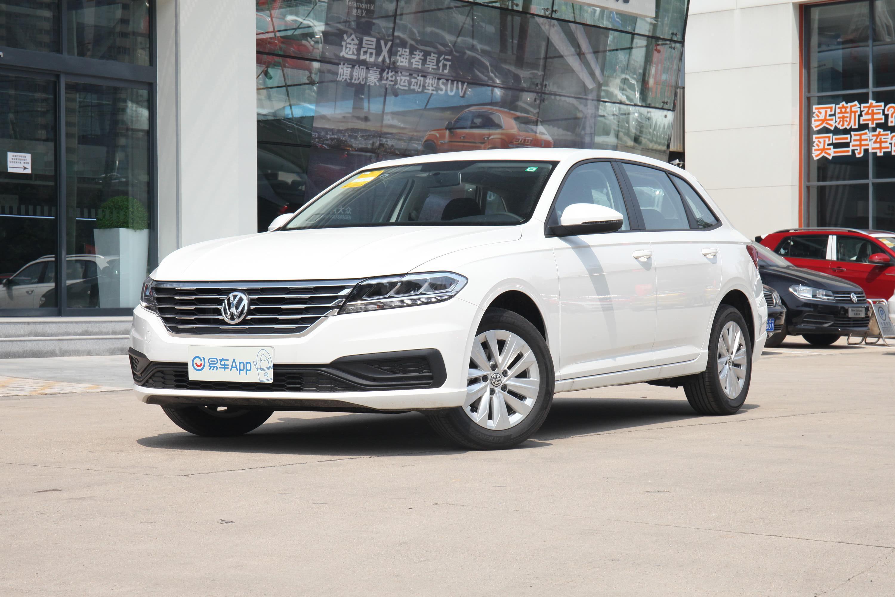 2019款 朗逸 两厢 200tsi 双离合 风尚版 国vi外观
