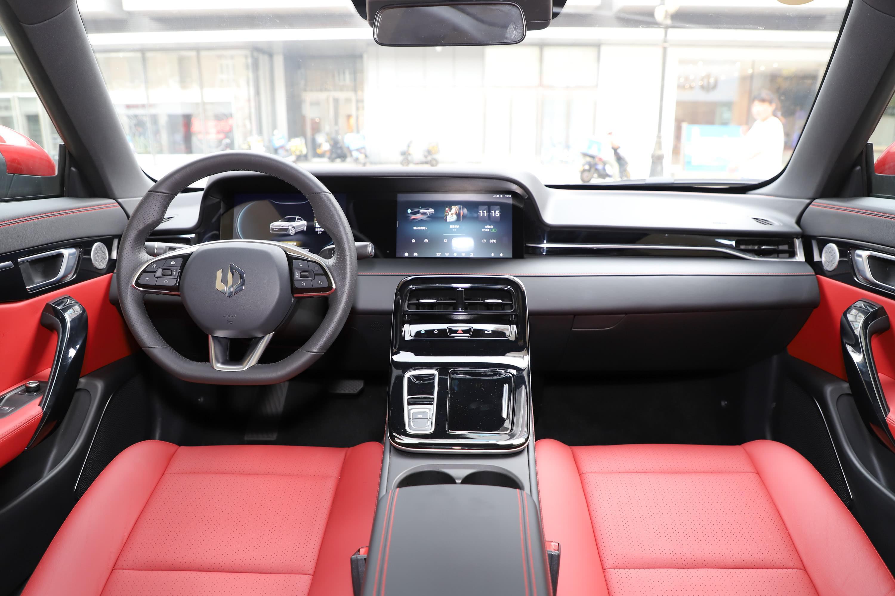 2019款 零跑s01 380 pro内饰