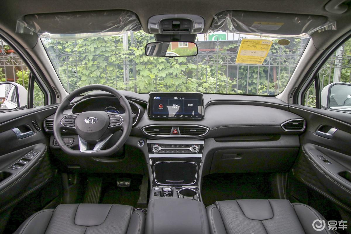 【胜达2019款380 tgdi 手自一体 四驱 智尊版plus内饰全景正拍汽车