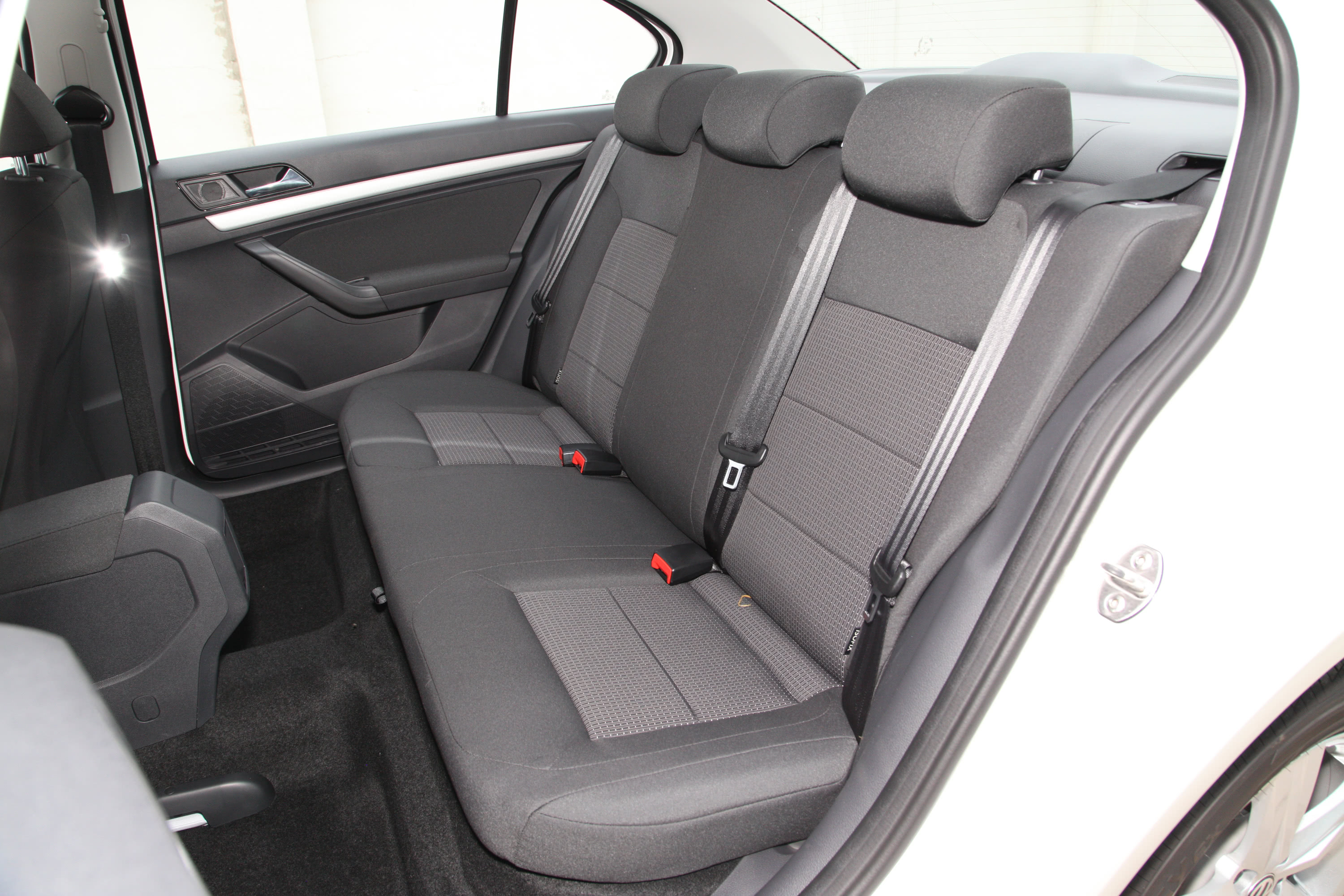 2019款 朗逸 启航 1.5l 手动风尚版 国vi空间