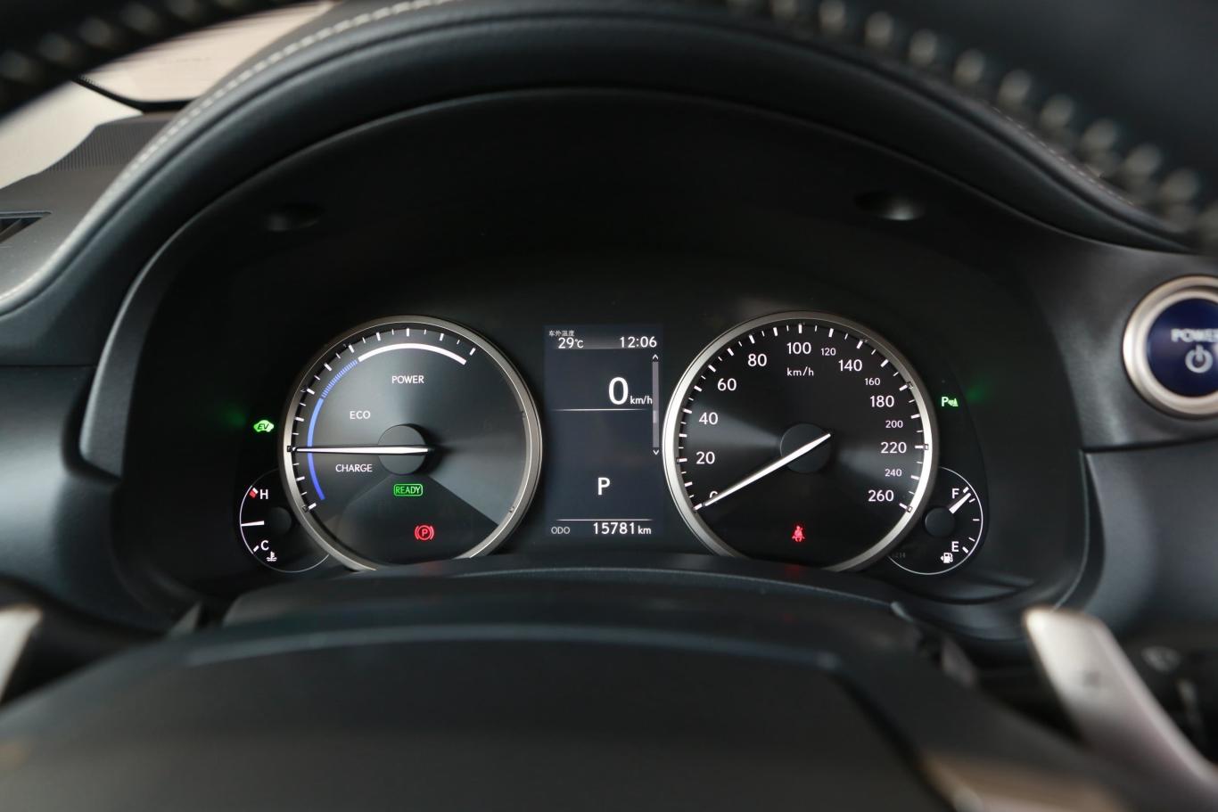 雷克萨斯nx300h 四驱 锋致版 国vi仪表盘