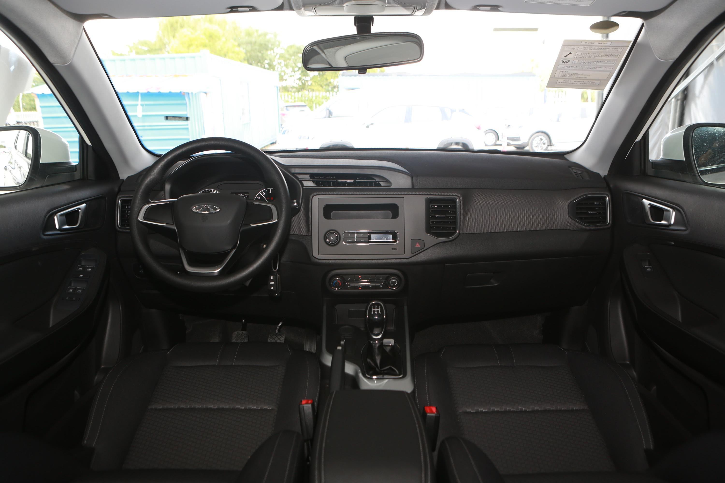 2019款 瑞虎5x hero 1.5l 手动 都市版内饰