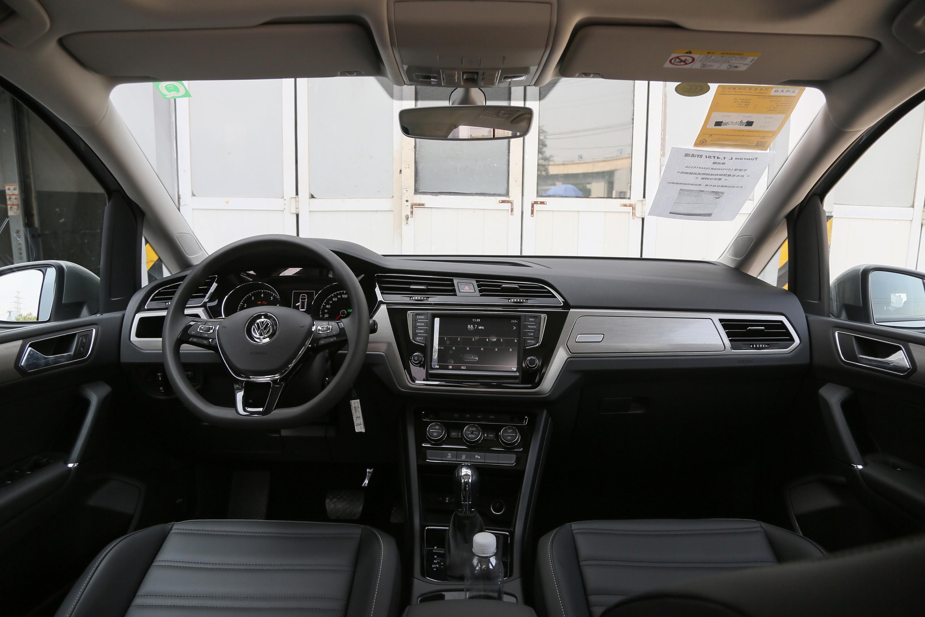 2019款 朗逸 1.5l 手自一体 舒适版 国vi内饰