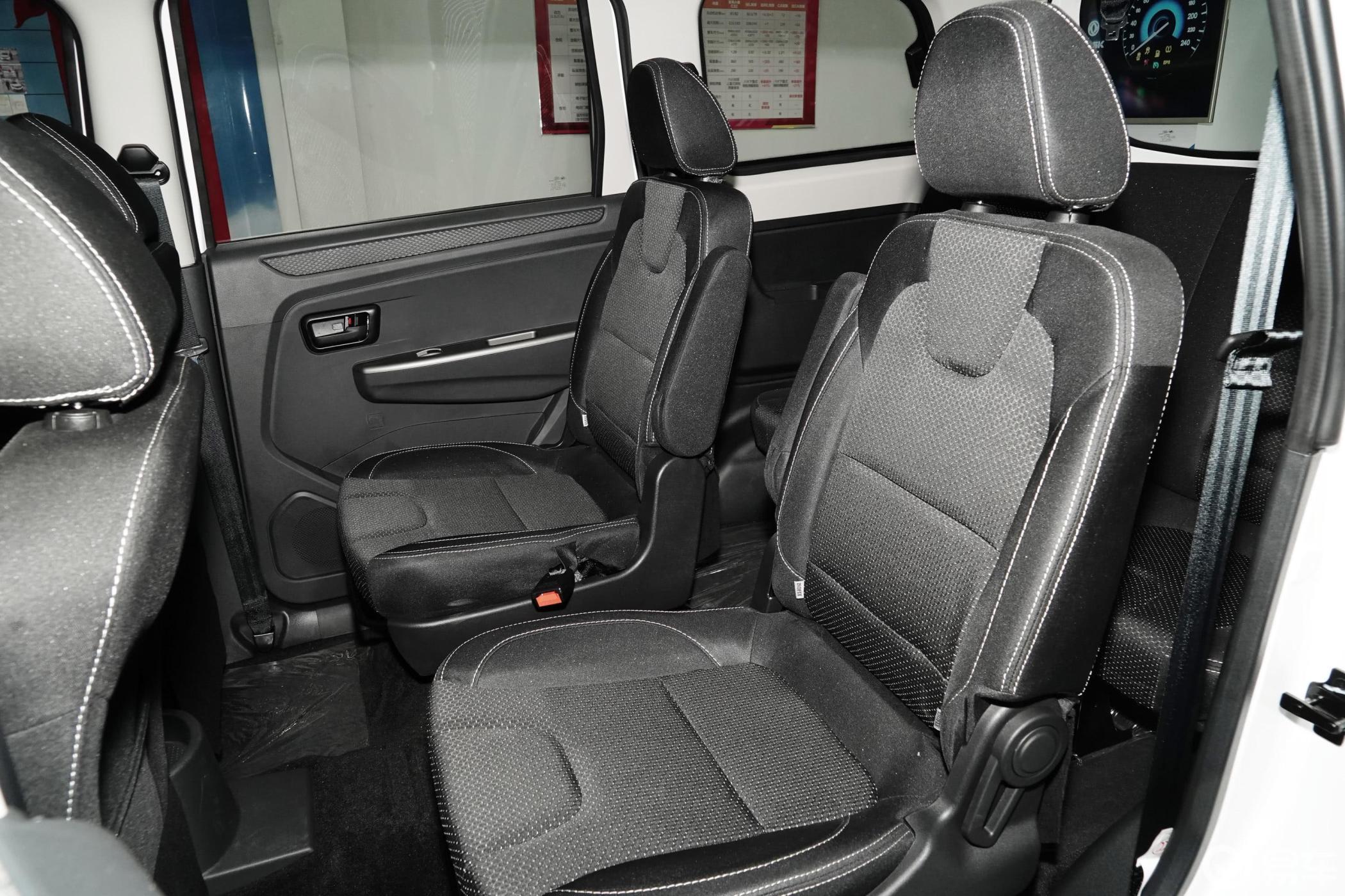 【风光3302019款330s 1.