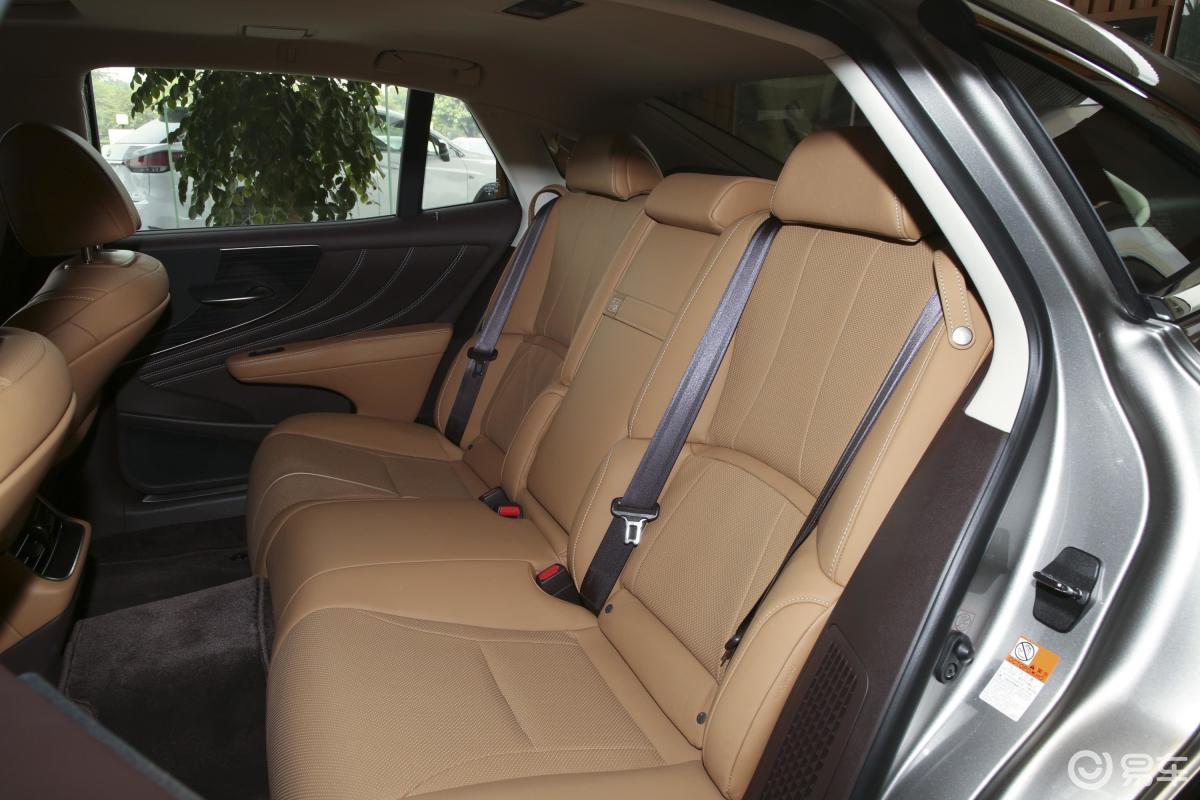 【雷克萨斯ls2018款500h 卓越版 国vi后排座椅汽车图片-汽车图片大全