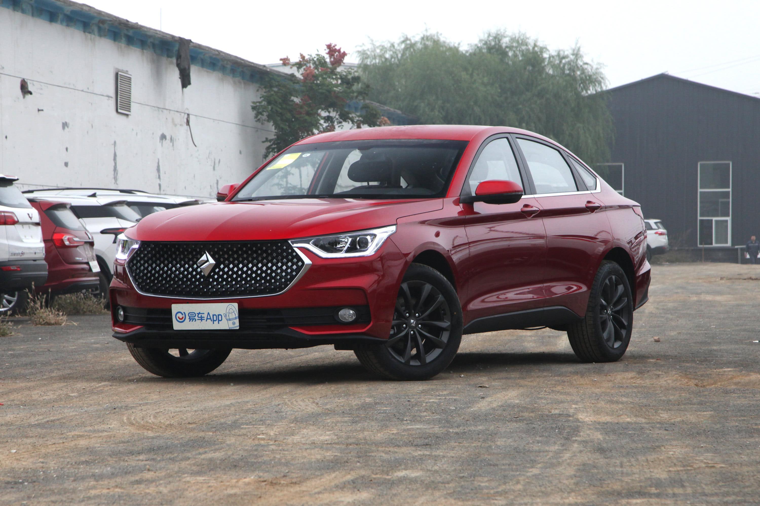 2019款宝骏rc615t手动24小时在线豪华型