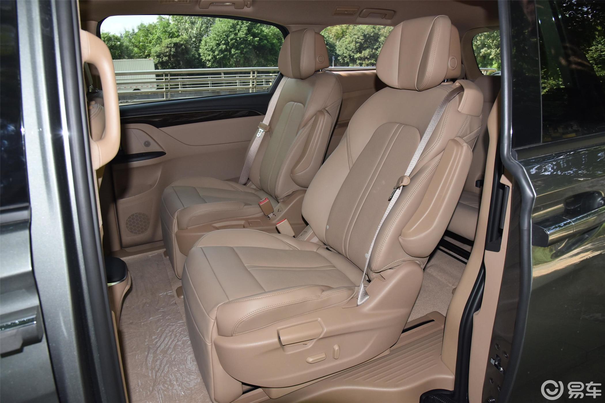【别克gl82018款es 28t 豪华版 国vi后排座椅汽车图片-汽车图片大全】
