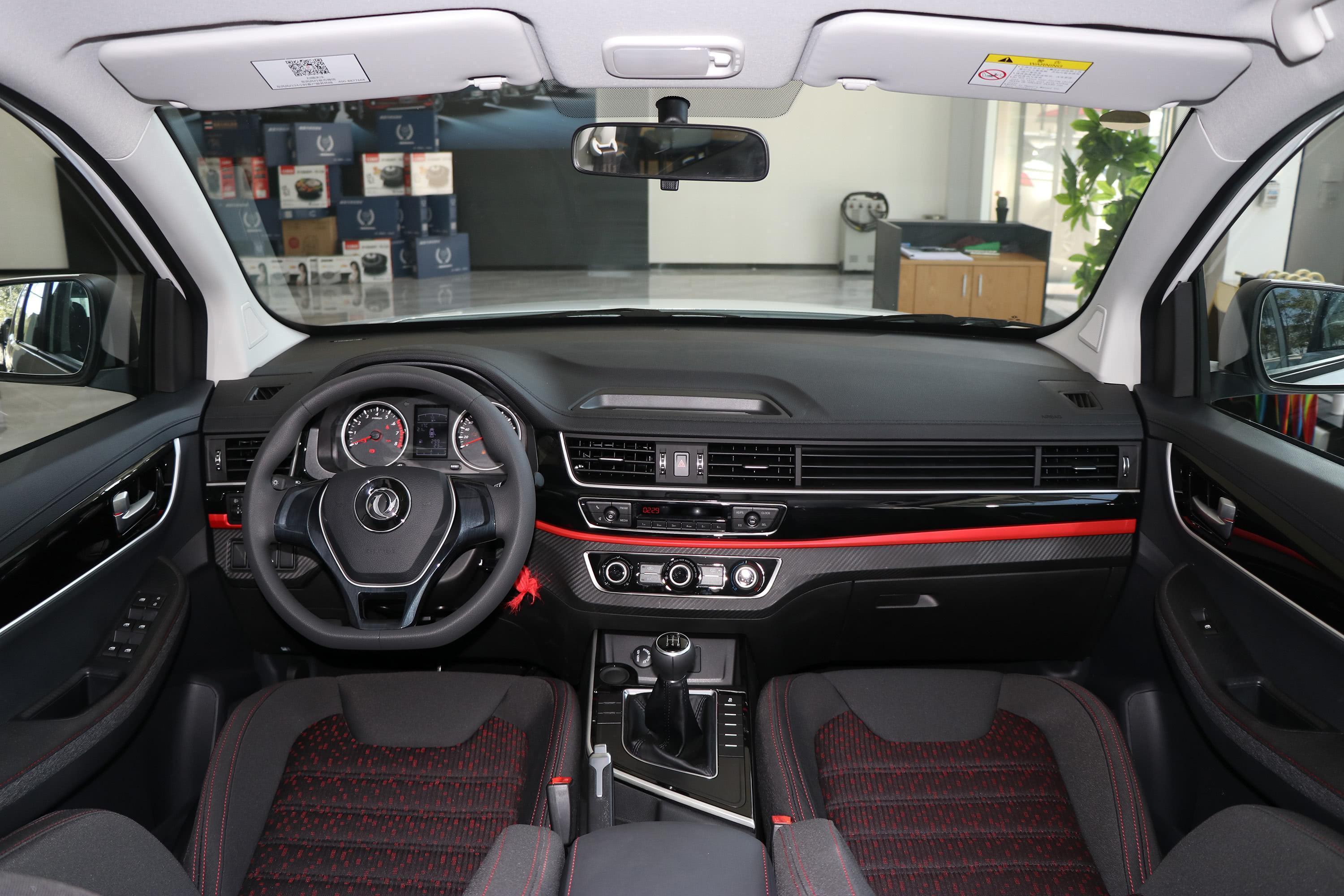 2019款 风行sx6 1.6l 手动 下乡版 国vi内饰