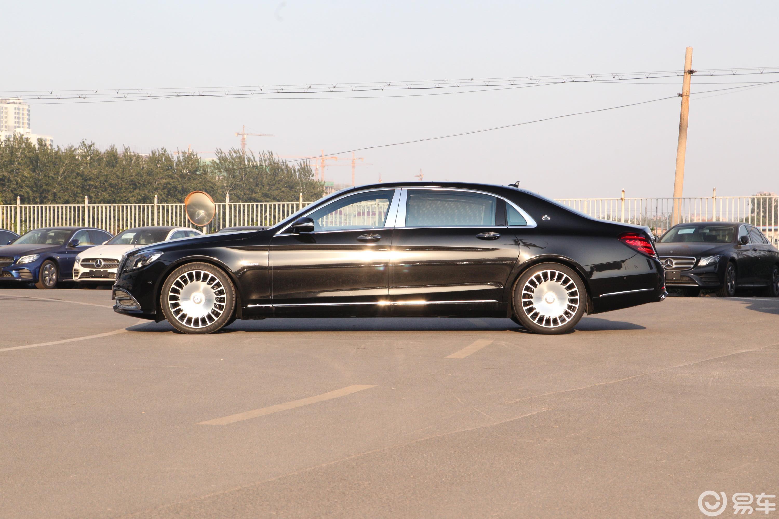【迈巴赫s级2020款s 560 4matic正侧车头向左水平汽车图片-汽车图片