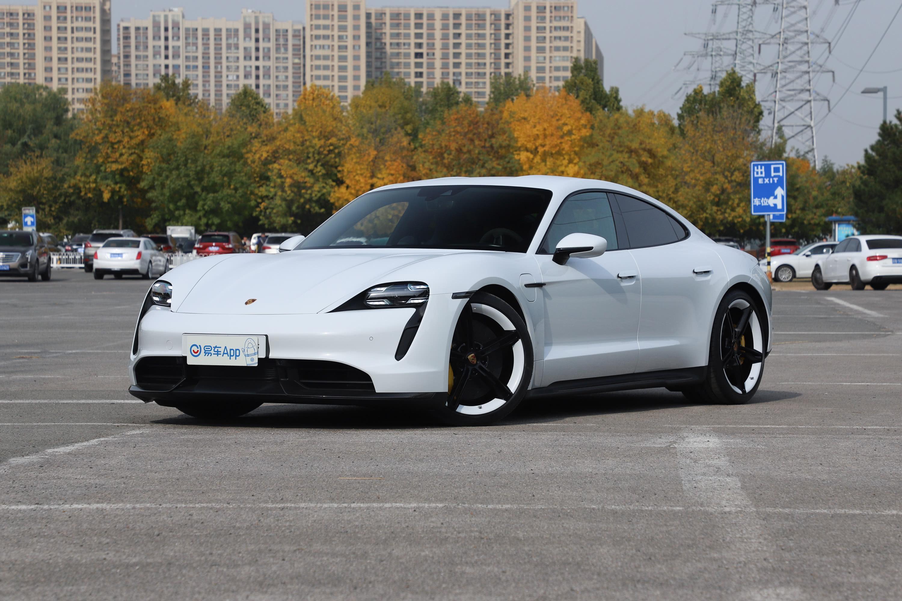 【2020款 taycan taycan turbo s汽车报价_图片_参数配置】-易车_上海