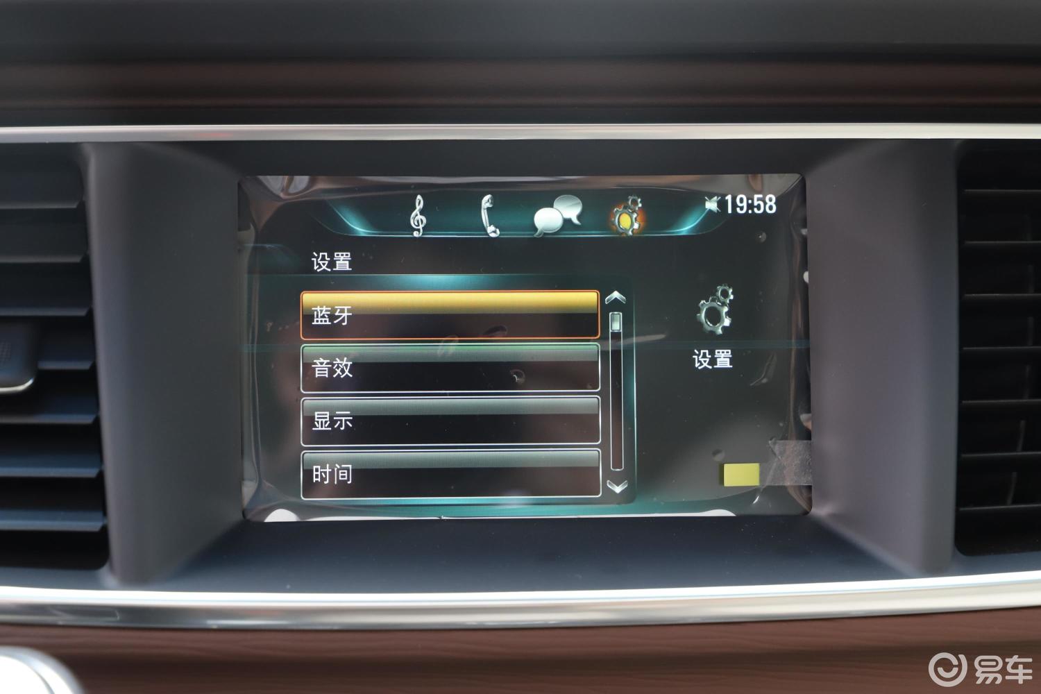 【别克gl82018款28t 豪华版 国vi内饰汽车图片-汽车图片大全】-易车