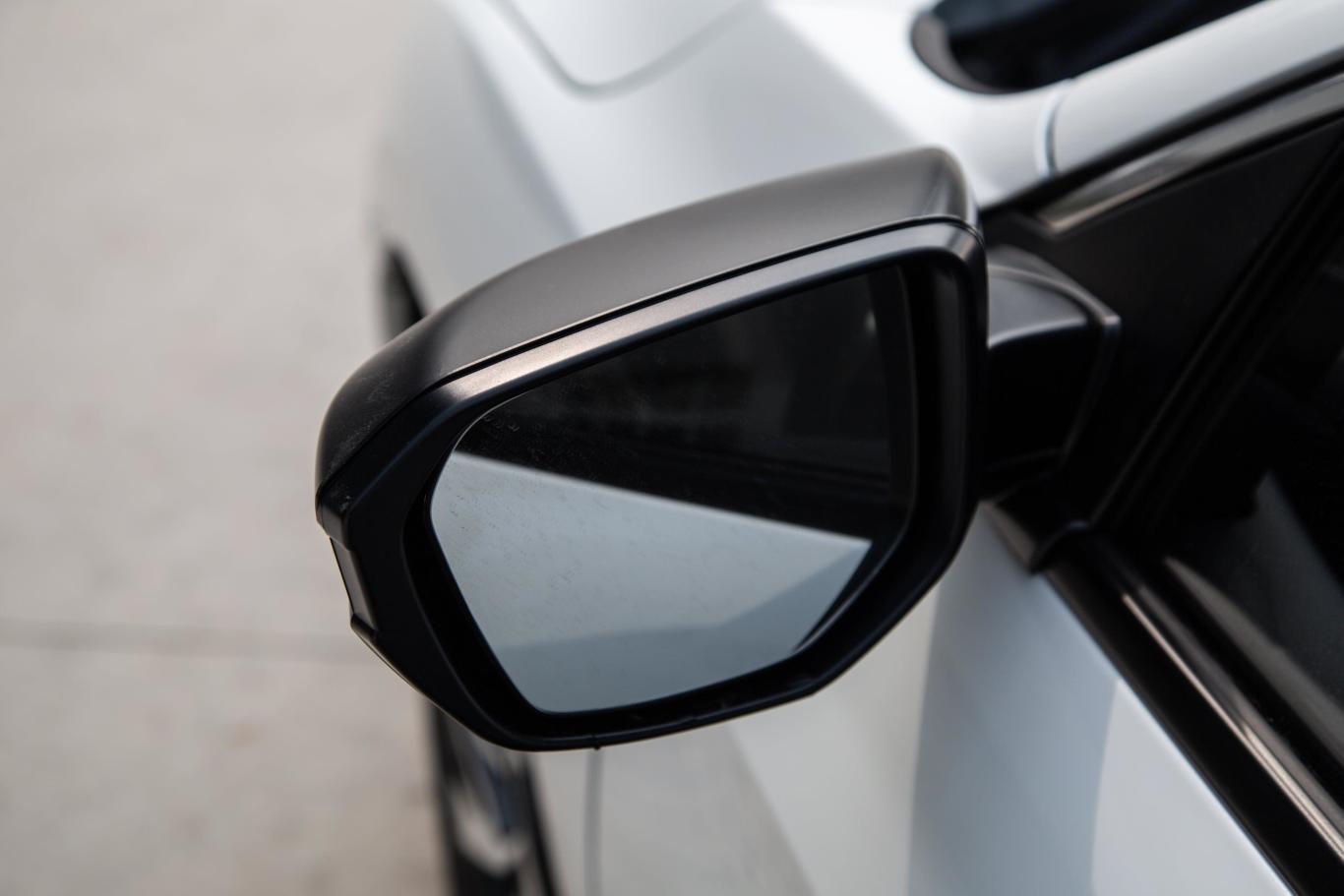 思域180turbo cvt 尚悦版 国vi后视镜镜面