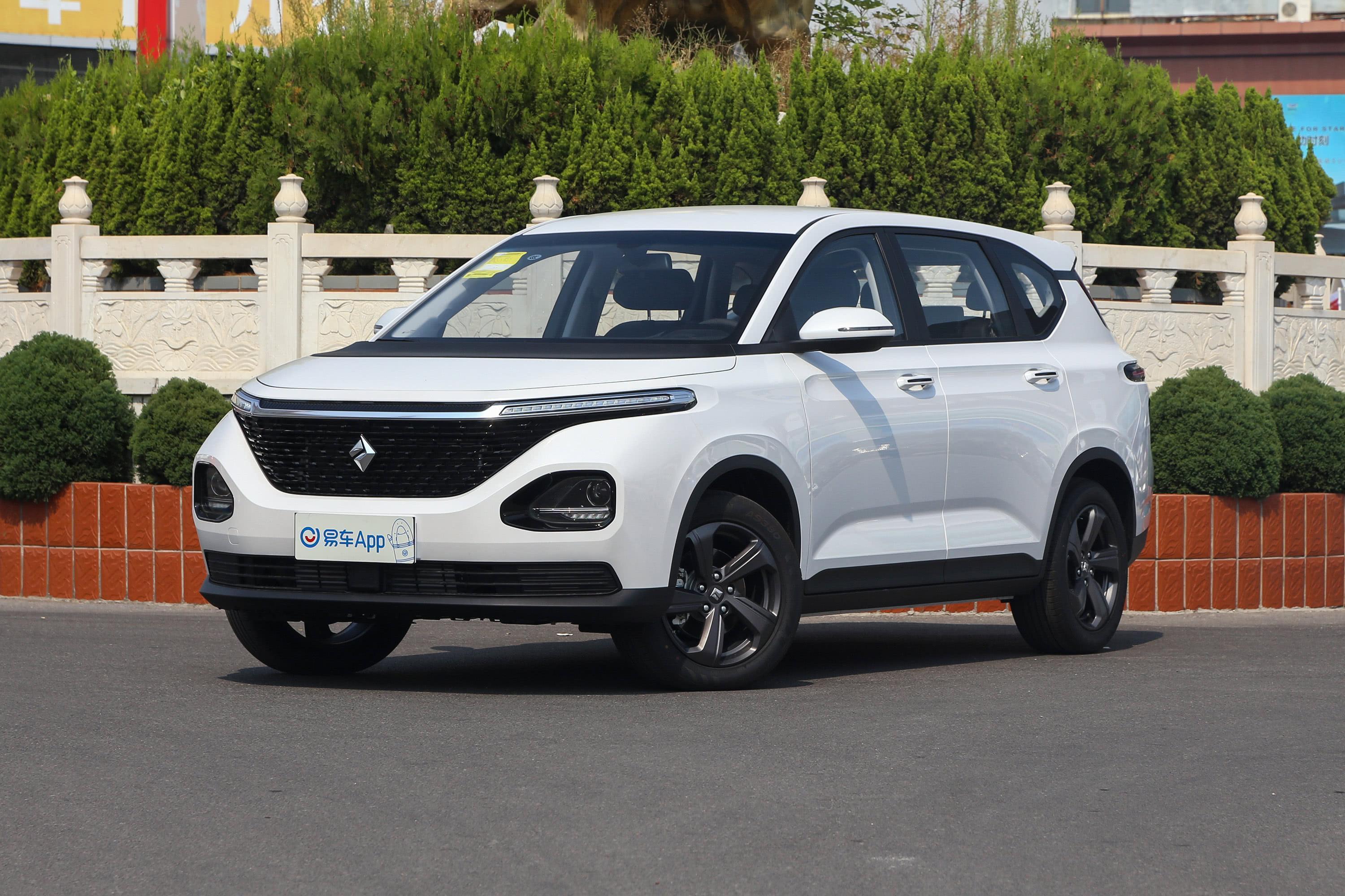 2019款宝骏rm515tcvt24小时在线精英型7座