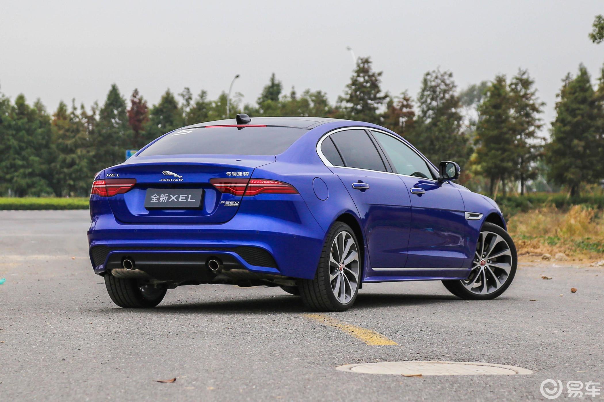 2.0t 250ps 豪华运动版