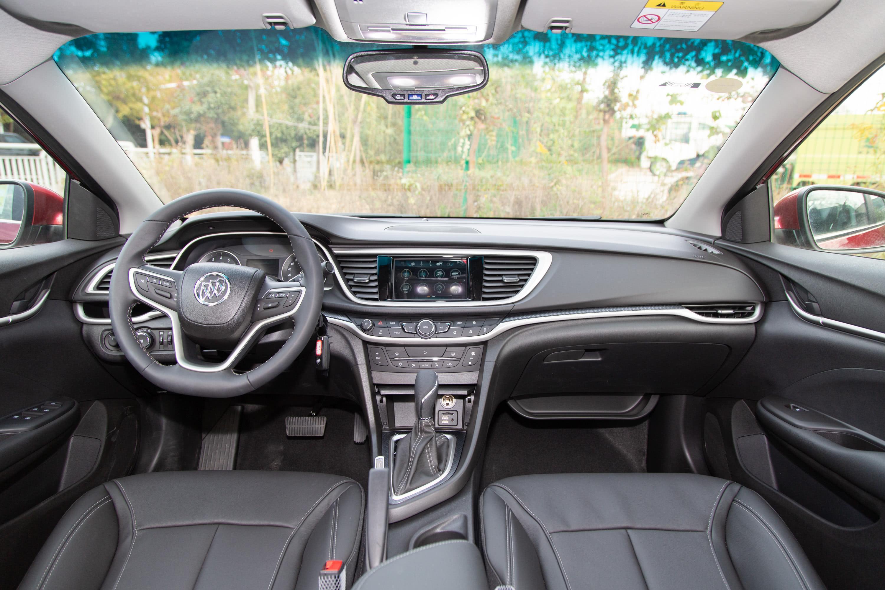 2019款 阅朗 18t 手自一体 互联精英版 国vi内饰