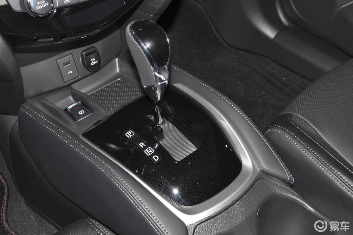 2.0l cvt 两驱 智联尊享版 5座