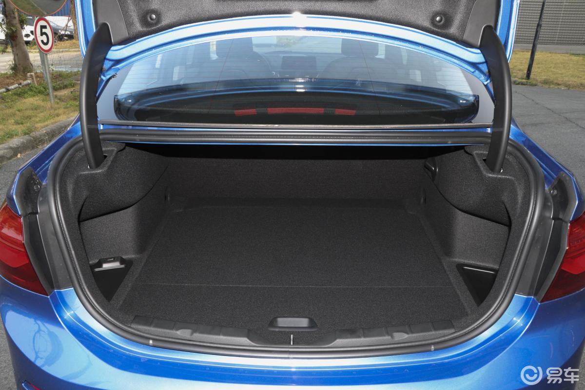 【宝马1系2020款120i 时尚版空间汽车图片-汽车图片大全】-易车