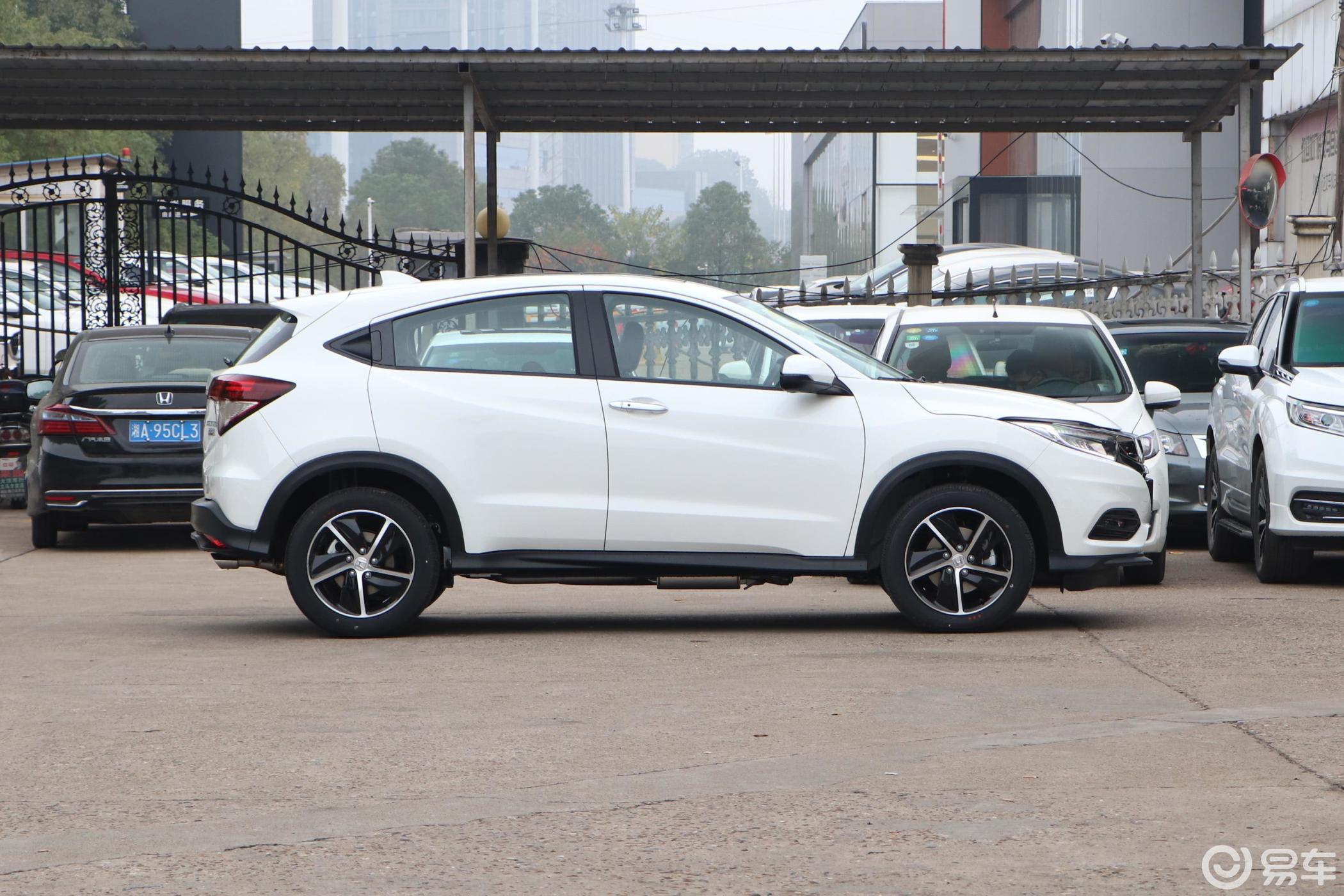 【缤智2019款220turbo cvt 豪华版 国v正侧车头向右水平汽车图片-汽车