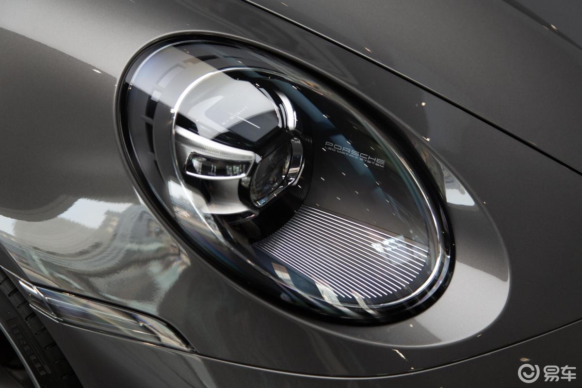 【保时捷9112020款carrera大灯侧45度俯拍汽车图片-汽车图片大全】