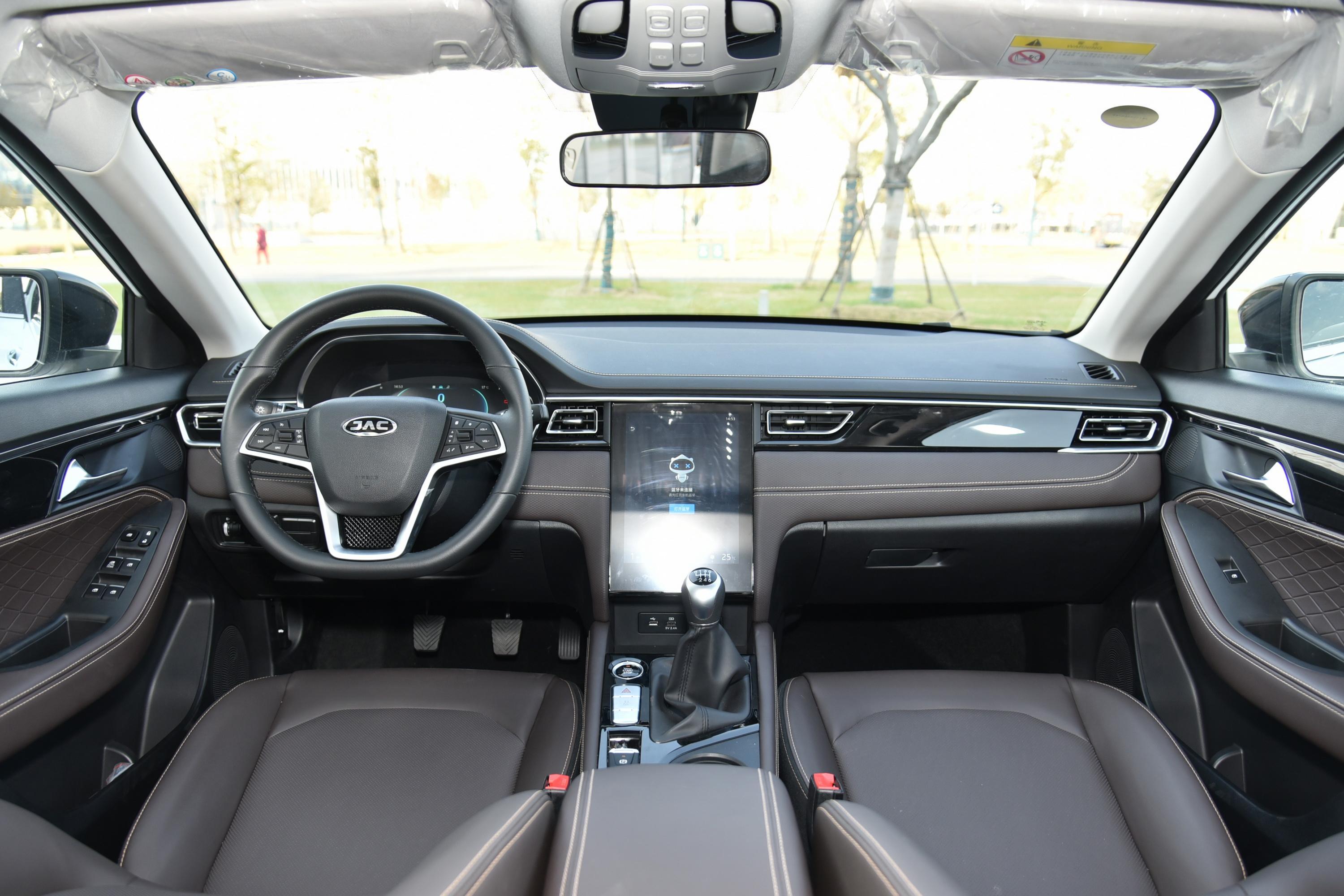 2020款 嘉悦a5 1.5t 手动 超越型内饰