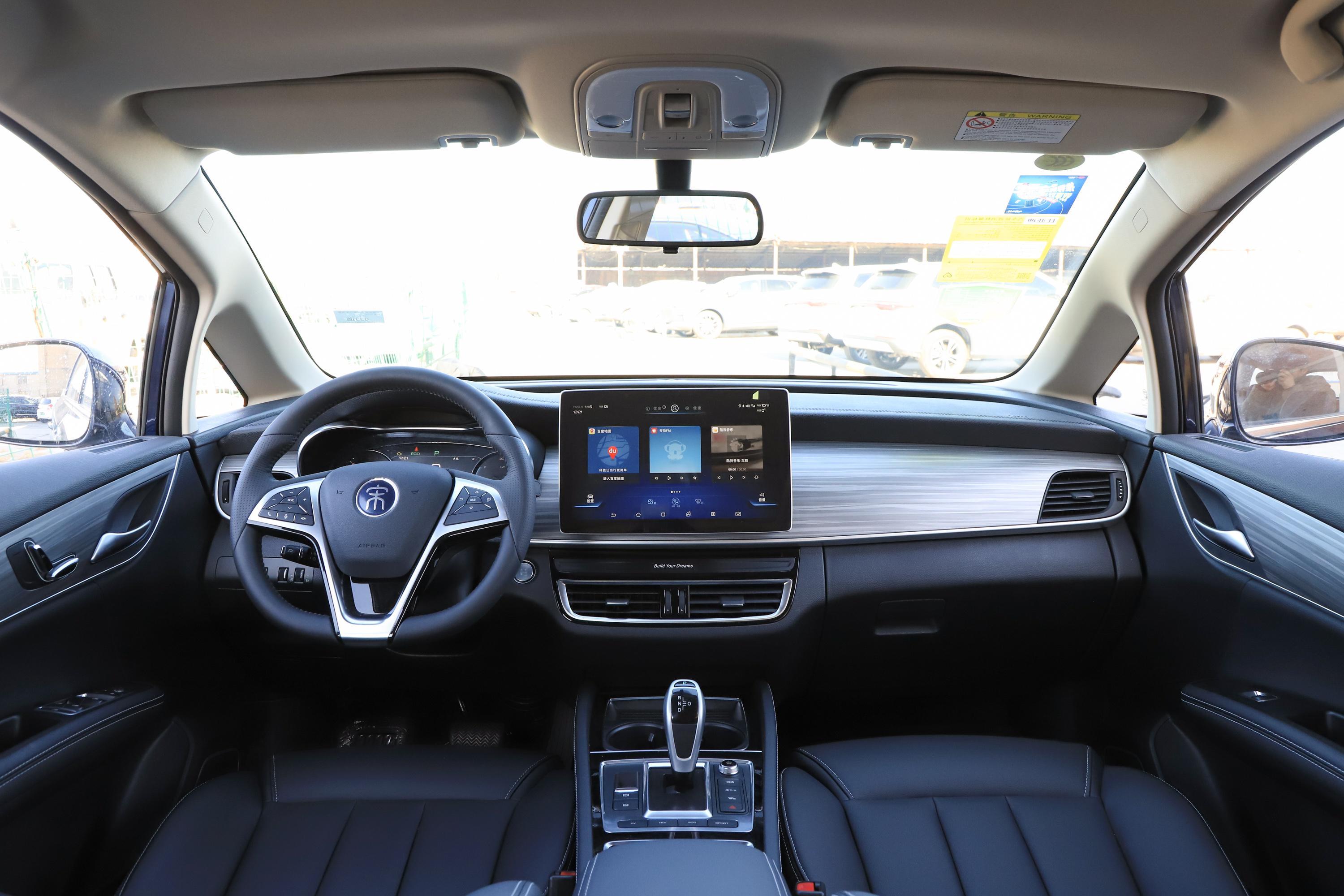 2019款 宋max新能源 dm 1.5ti 双离合 智联致享版 7座 国vi内饰