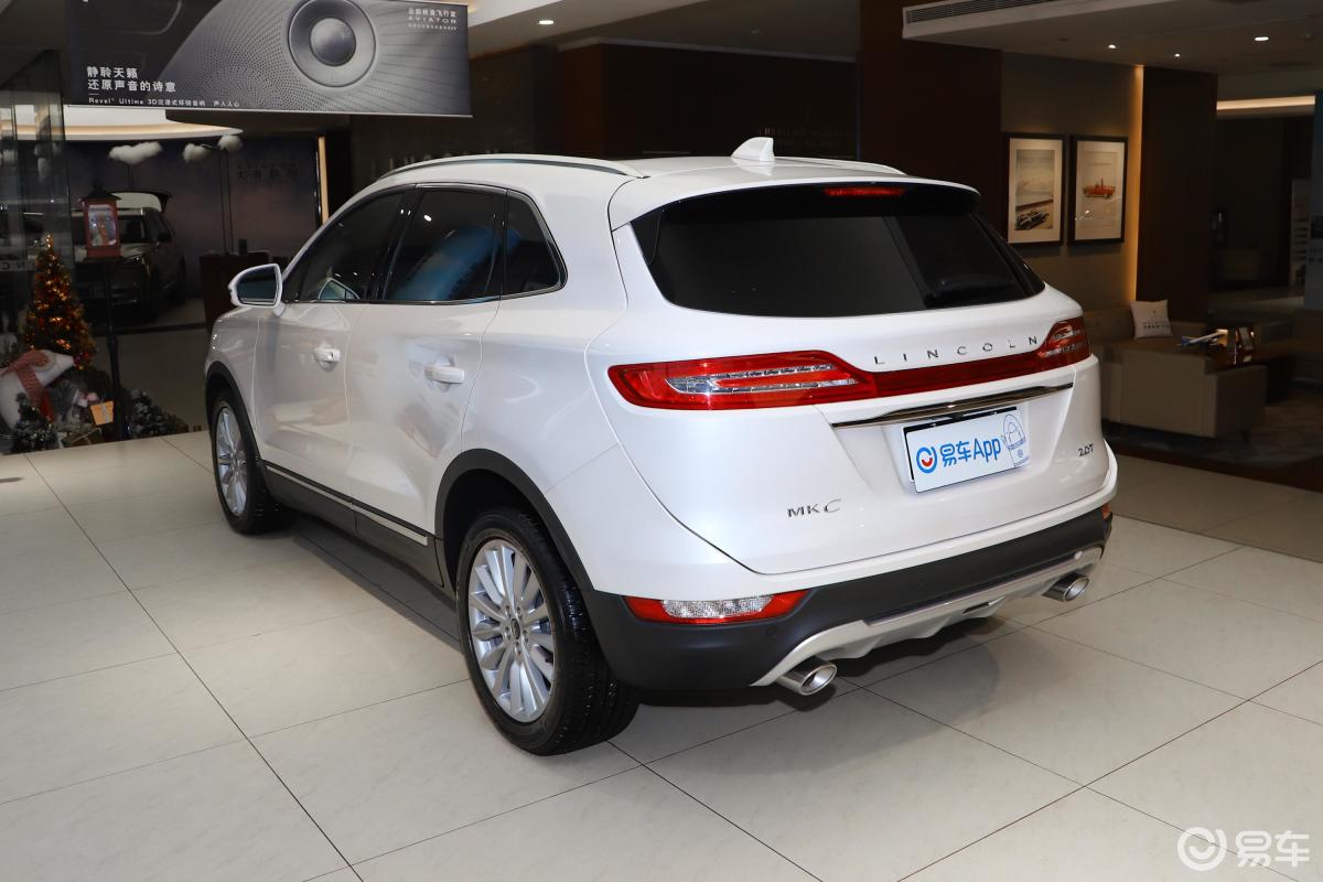 2.0t 手自一体 两驱 尊享版 国vi