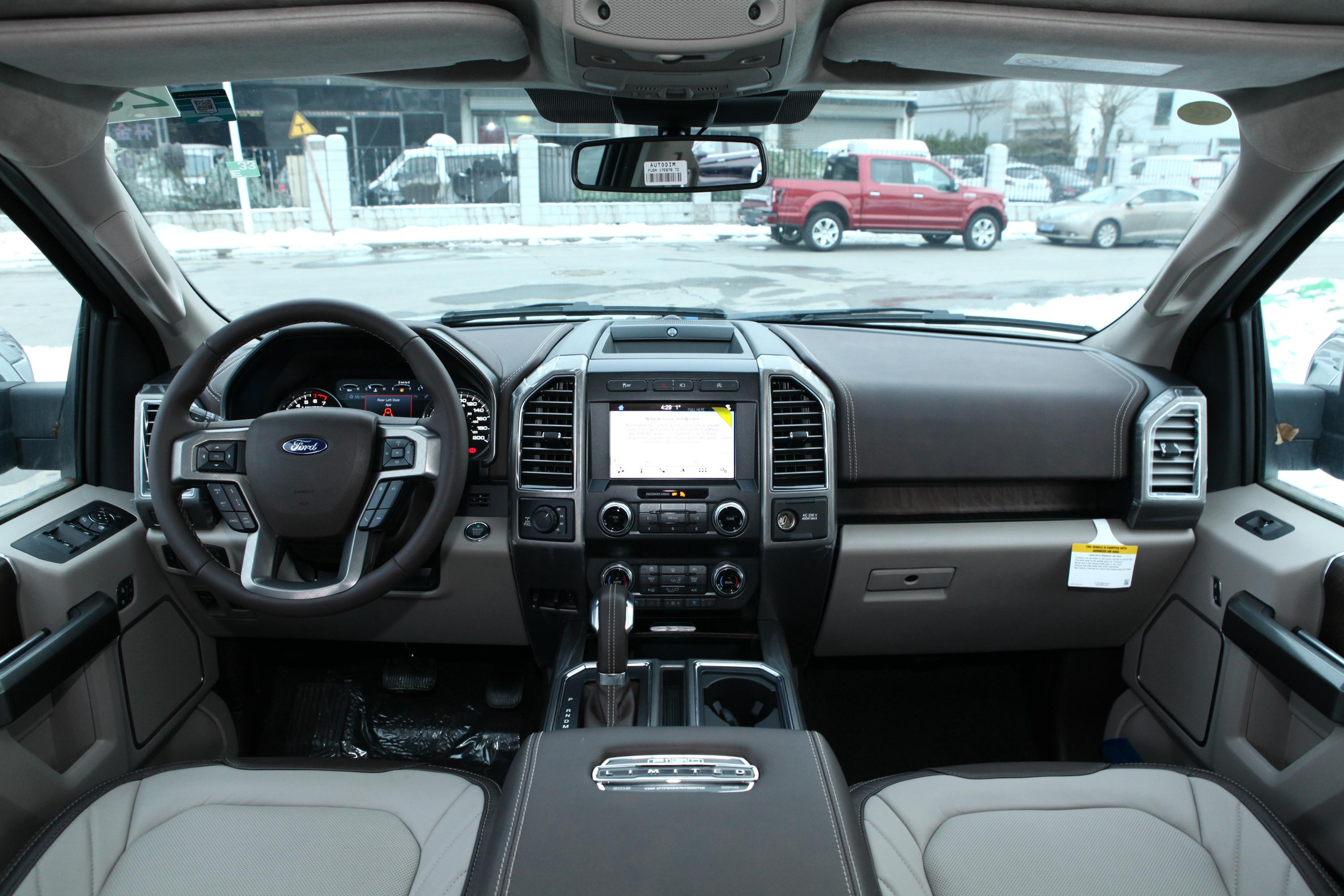 2019款 福特f-150 3.5t ltd内饰