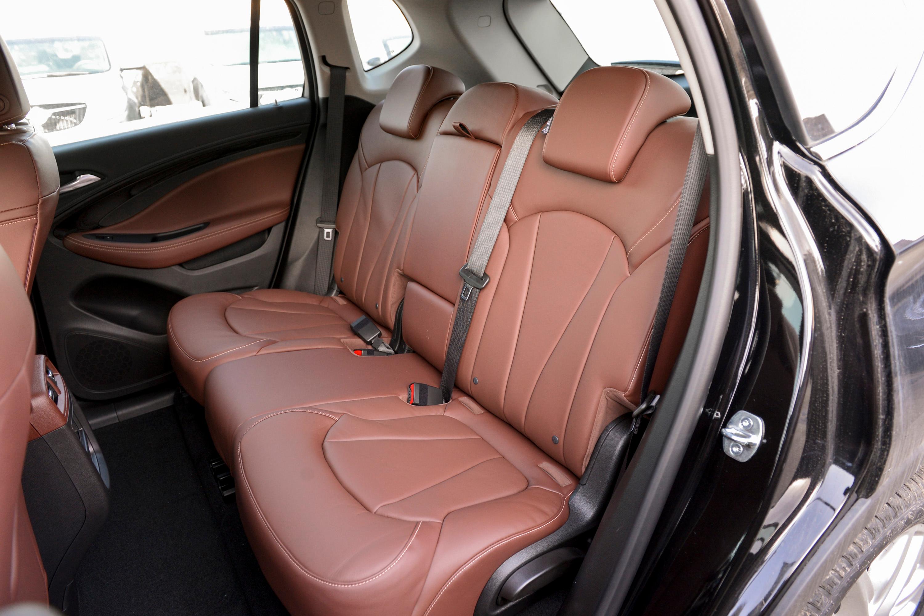 2020款昂科威28t手自一体四驱精英版